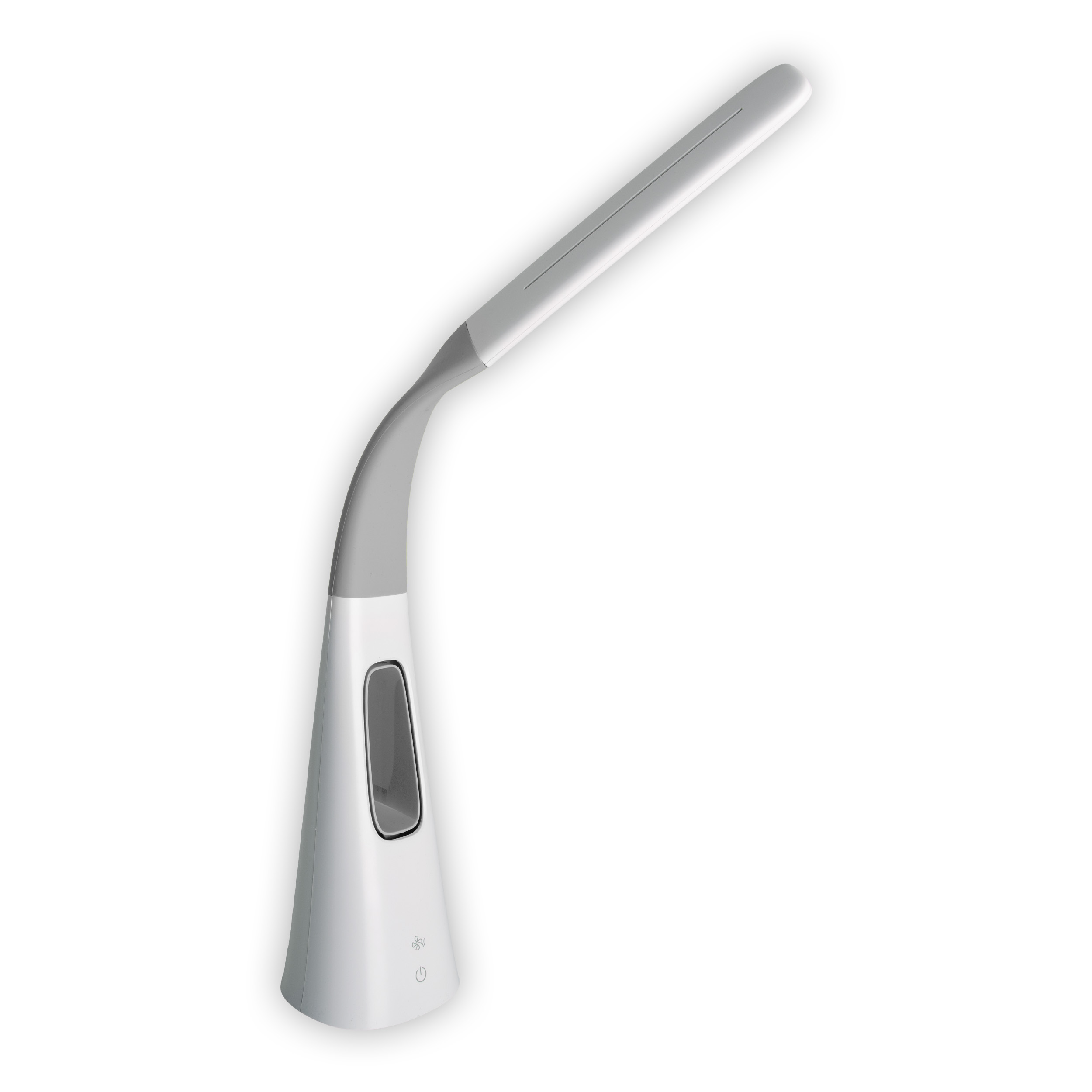 Moderne weiße Schreibtischlampe mit gebogenem Hals und rechteckigem Kopf, auf einer weißen Oberfläche. Der Sockel ist weiß.