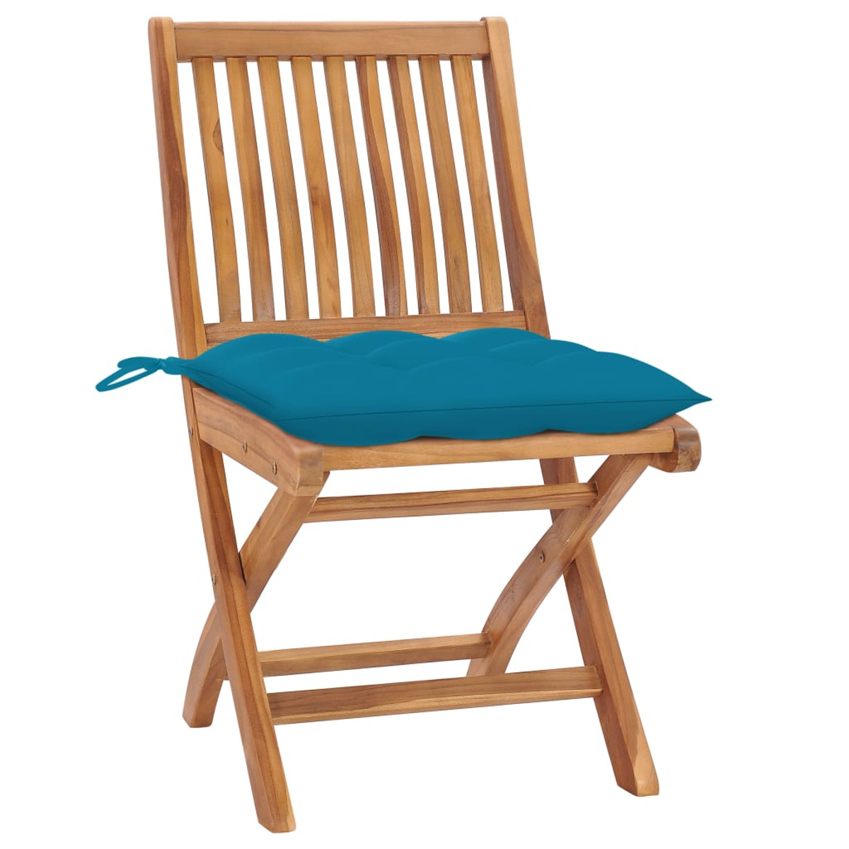 Ein Teakholz-Klappstuhl mit blauem Kissen auf weißem Hintergrund.