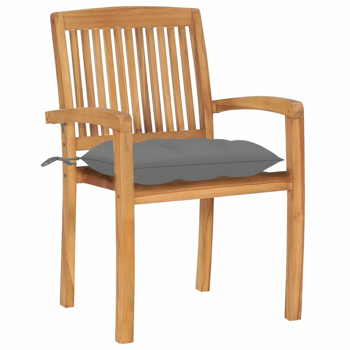 Holzstuhl mit grauem Kissen. Das Kissen liegt auf dem Sitz.
