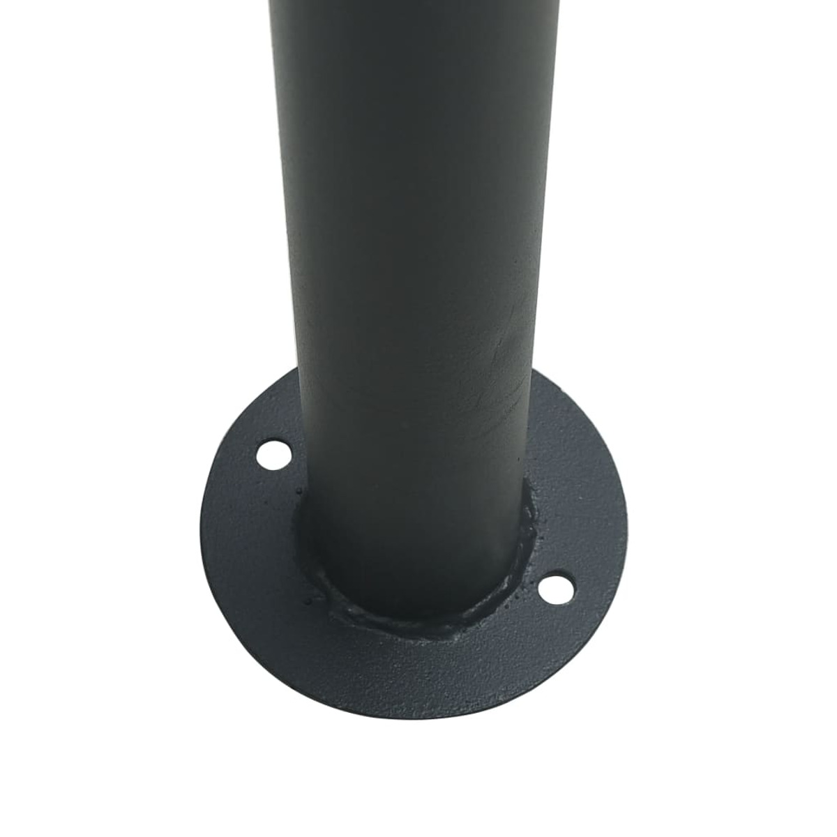 Schwarze Metallpfostenbasis. Sie ist kreisförmig und hat zwei Löcher zur Befestigung.
