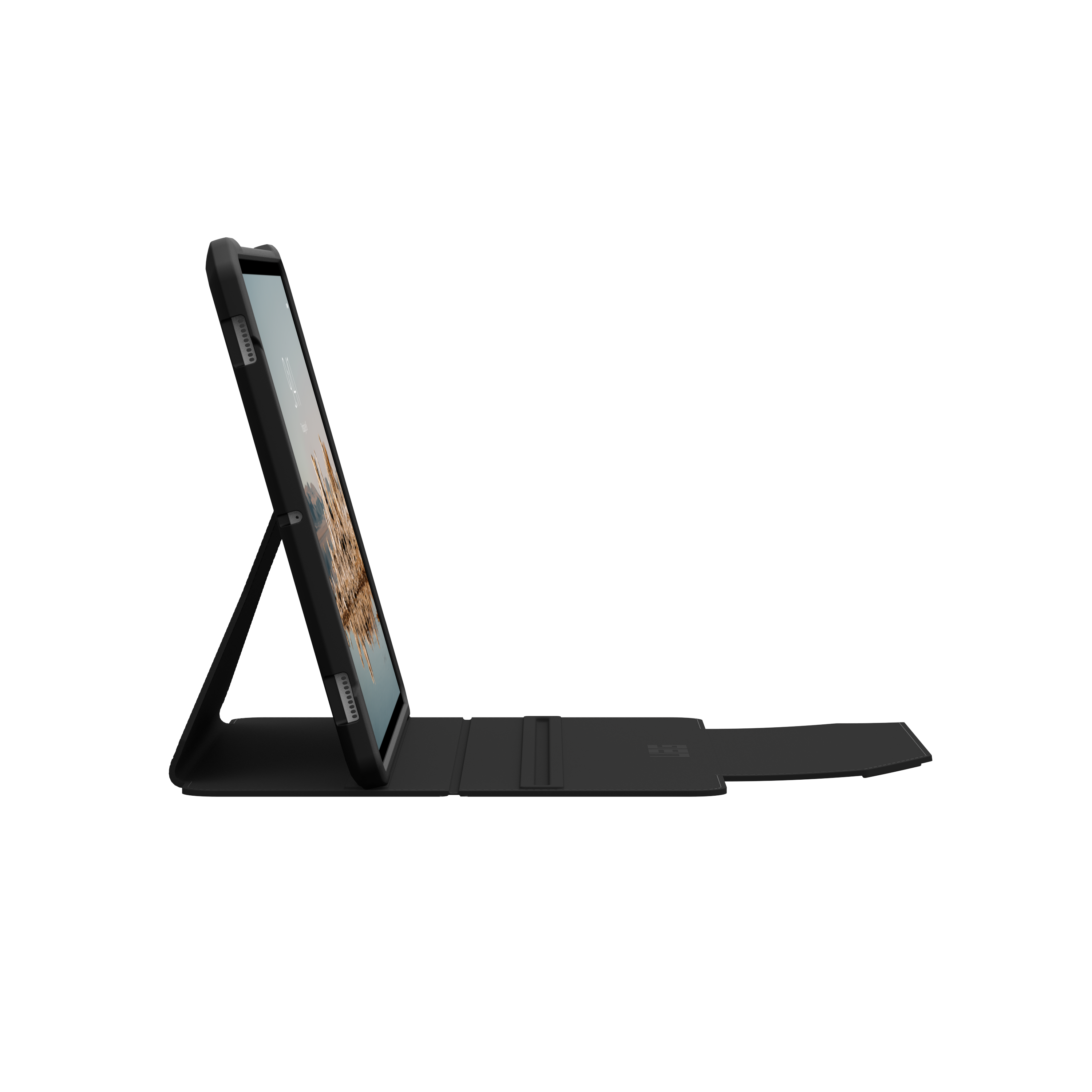 Tablet nero con custodia, sollevato, che mostra lo schermo, su sfondo nero.