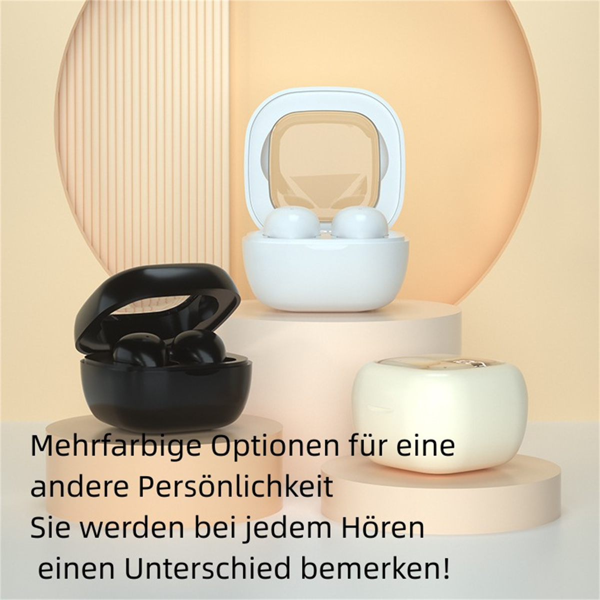 Ohrhörer in schwarzen, weißen und cremefarbenen Hüllen auf Podesten.