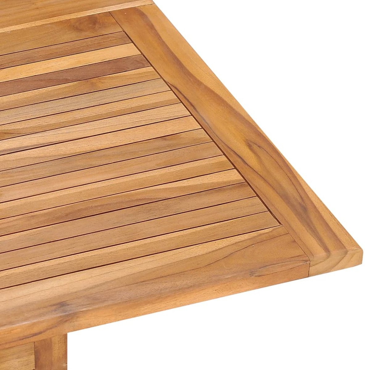 Nahaufnahme eines Holztisches. Der Tisch besteht aus Holzbohlen.