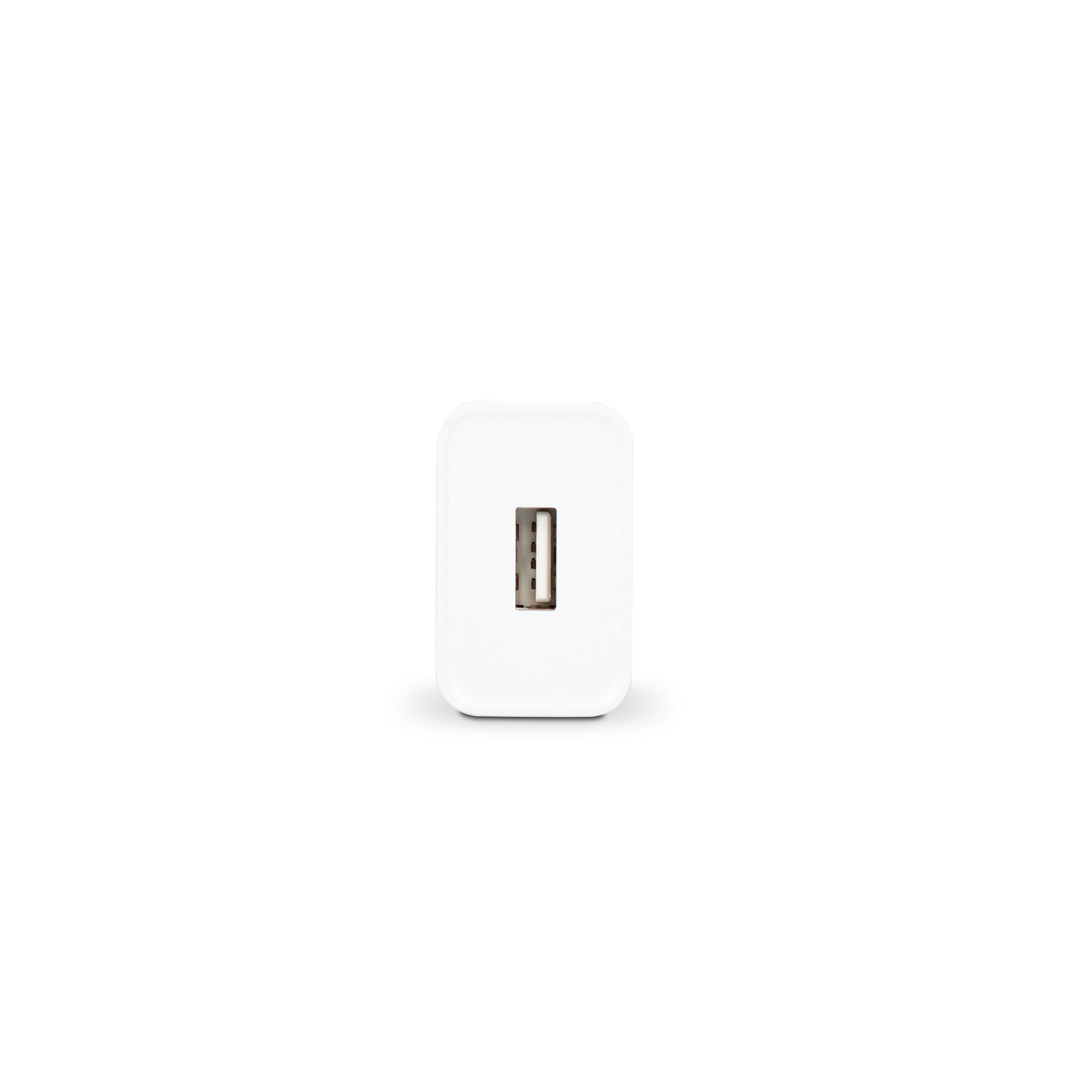Un cargador USB blanco con un único puerto USB visible desde el frente, sobre una superficie blanca.