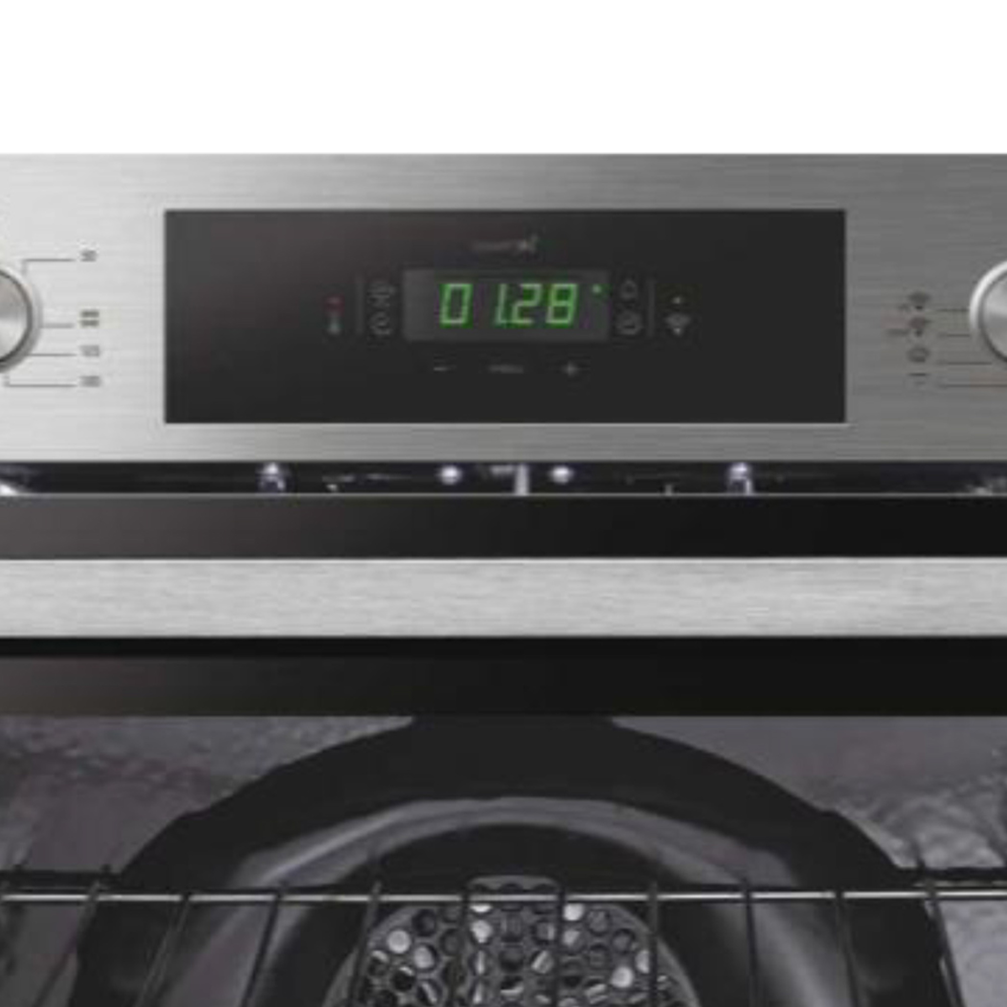 Primer plano de un panel de control de horno empotrado con pantalla digital que muestra el tiempo y los ajustes.