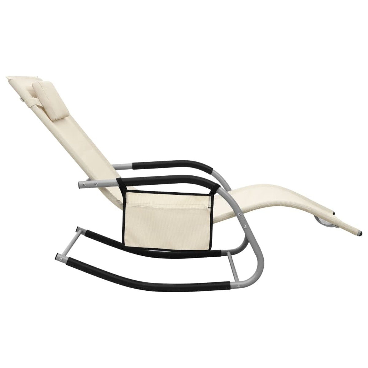Ein weiß-grauer Liegestuhl mit cremefarbenem Sitz und schwarzen Armlehnen.