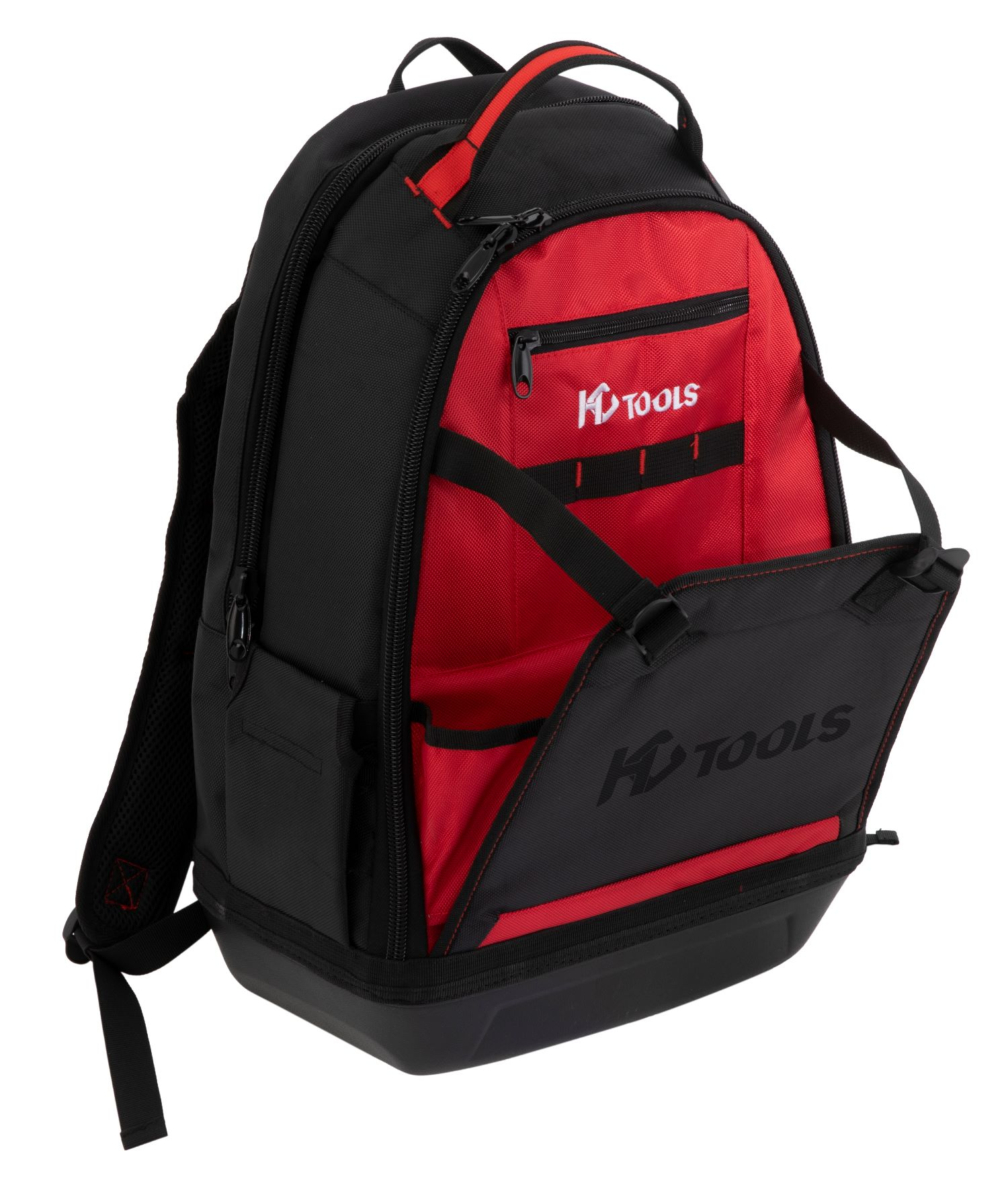 Ein schwarzer und roter Rucksack mit mehreren Fächern, einschließlich einer offenen Vordertasche.