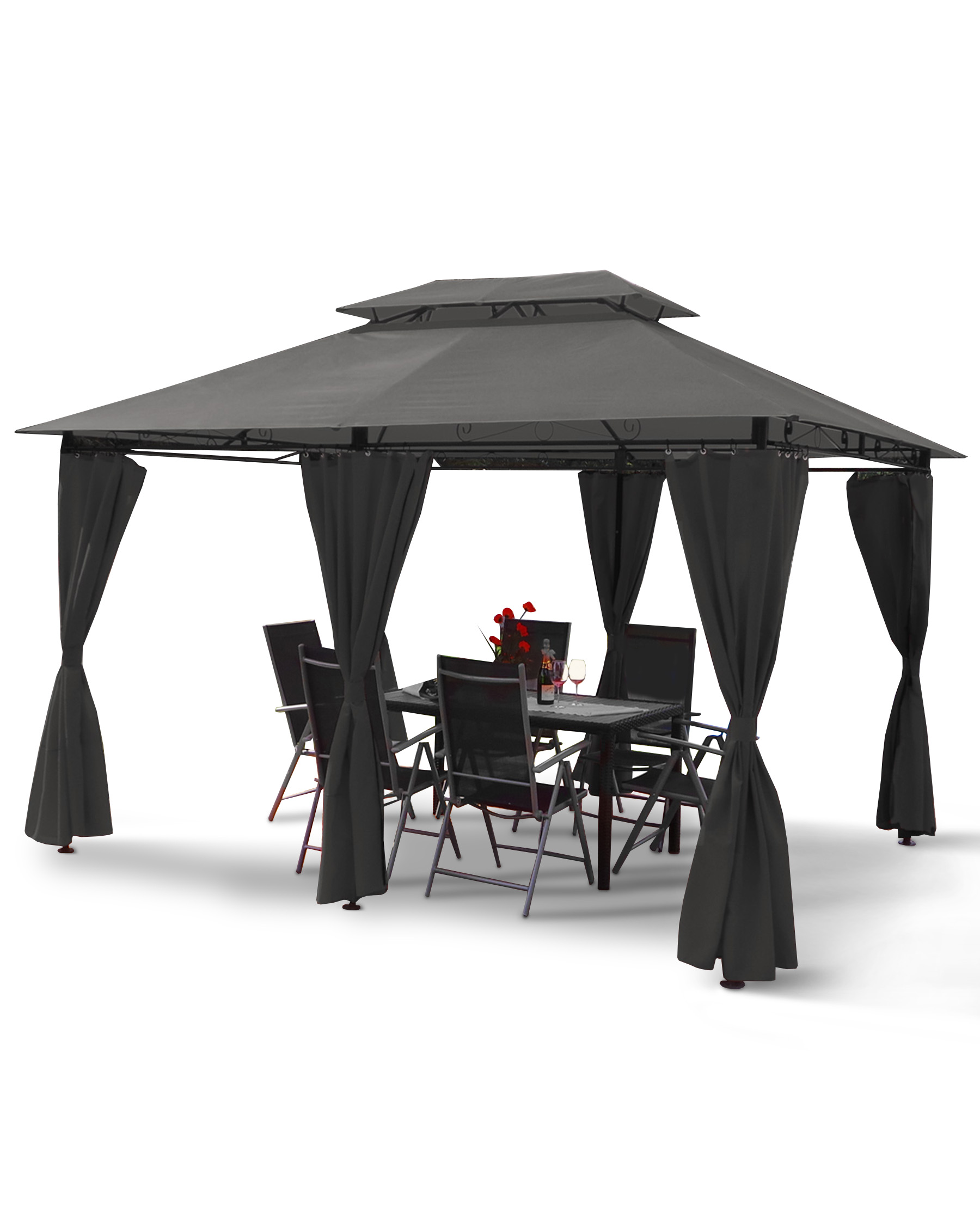 Grauer Pavillon mit Vorhängen, Tisch, Stühlen und Blumen. Weißer Hintergrund.