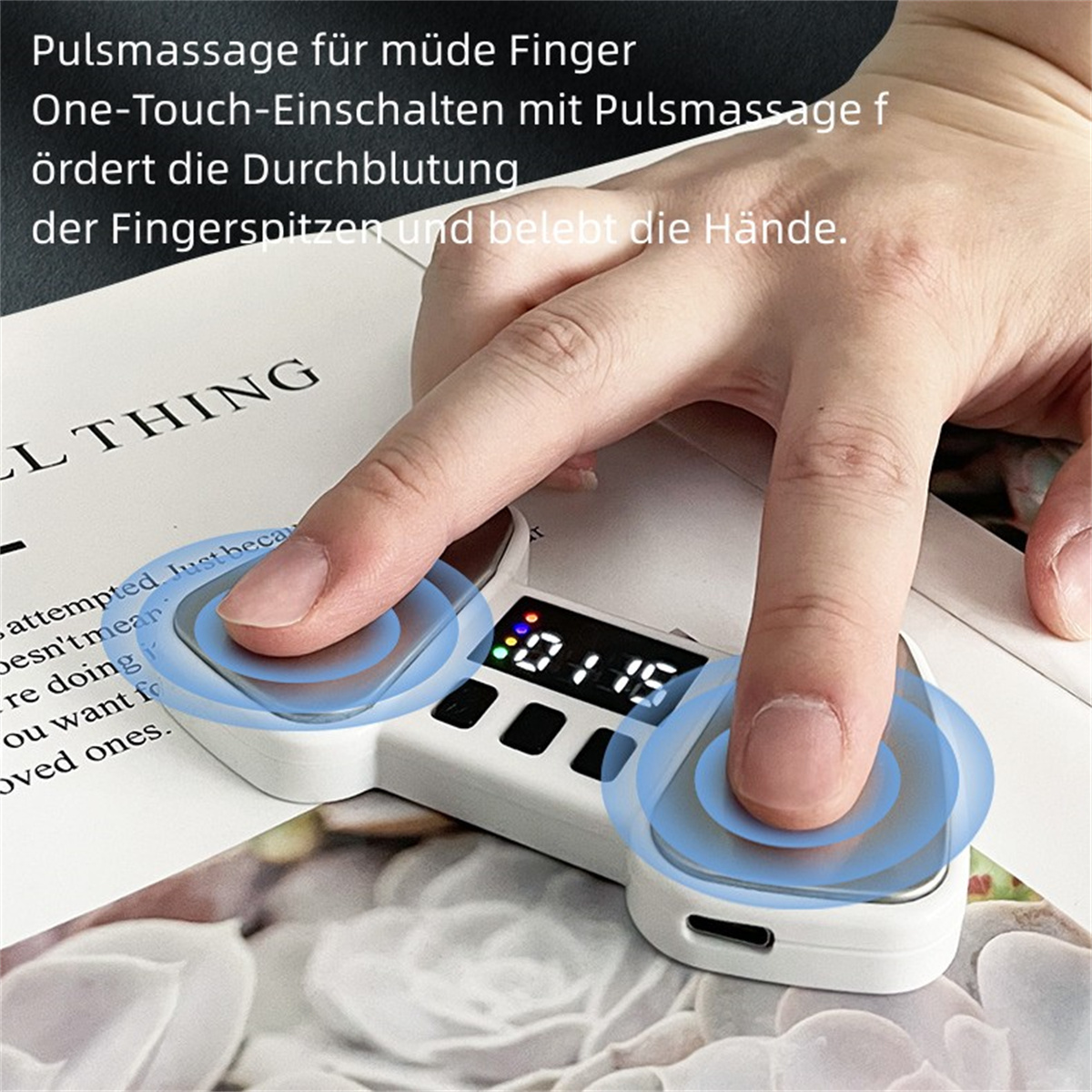 Nahaufnahme eines Geräts mit zwei Fingern darauf, die blaue Kreise und Zahlen zeigen. Text auf Deutsch.