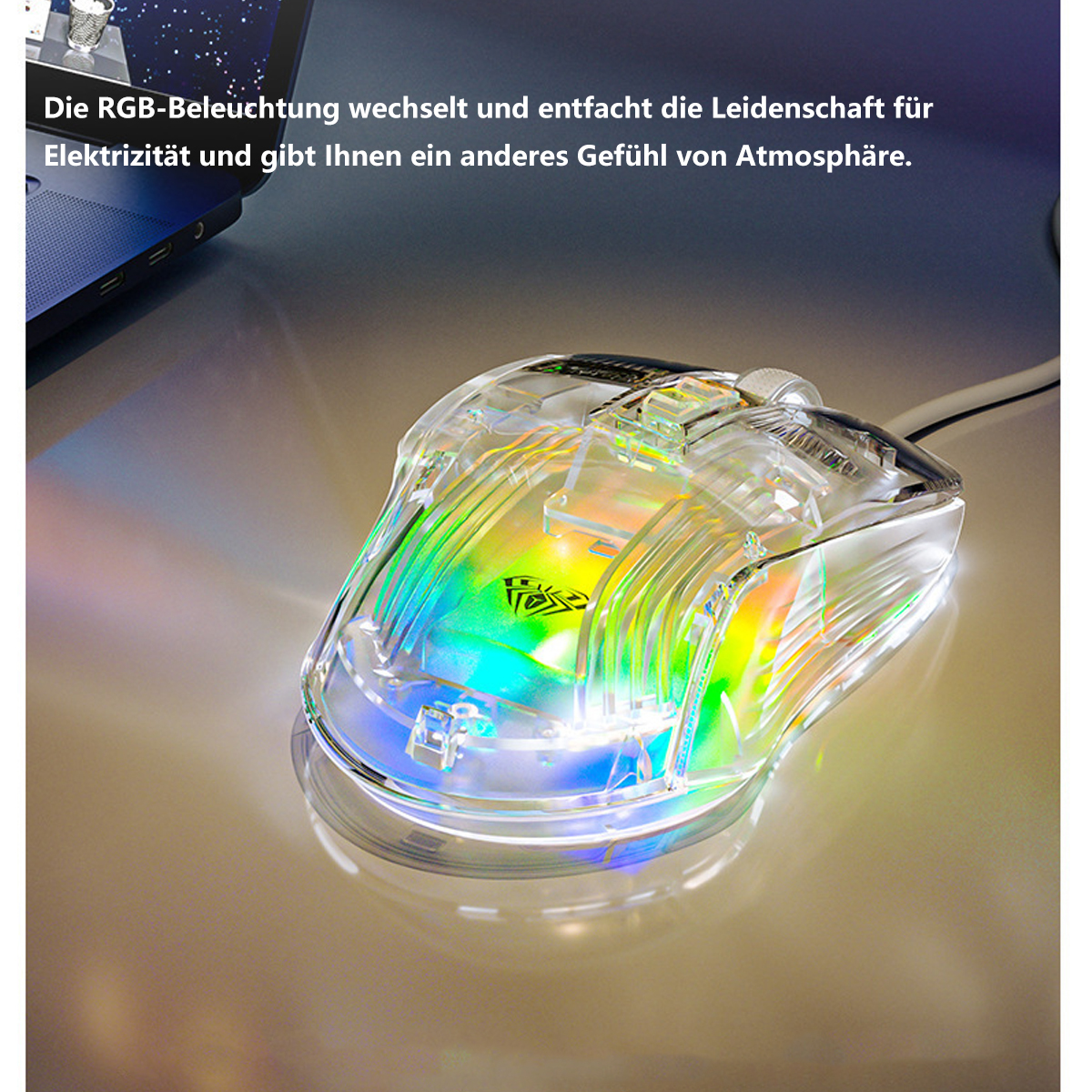 Eine transparente, beleuchtete Computermaus mit bunten Lichtern auf einer reflektierenden Oberfläche, mit Text.