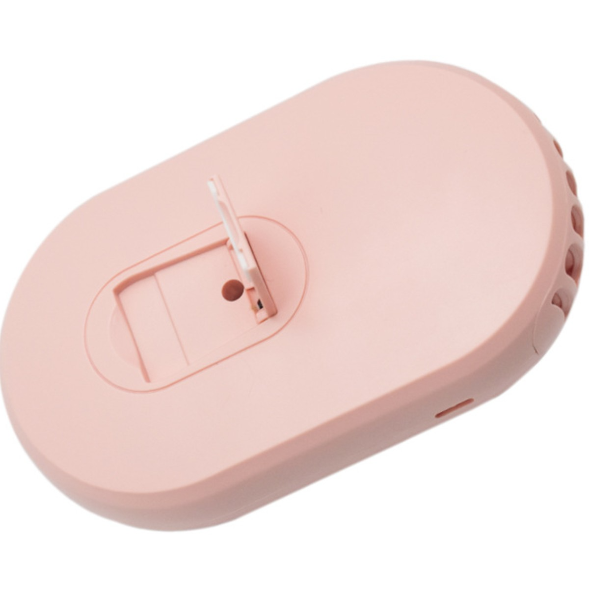 Ventilador portátil rosa, vista superior, con soporte. Fondo blanco. El soporte está levantado.