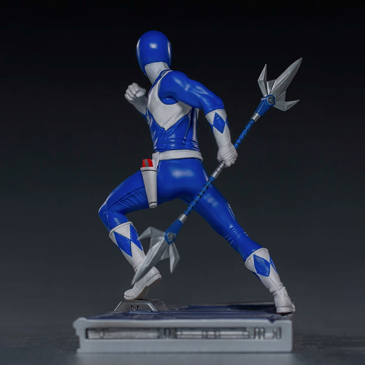 Sammelfigur STUDIOS Blue Power 1/10 - IRON Rangers Statue Ranger