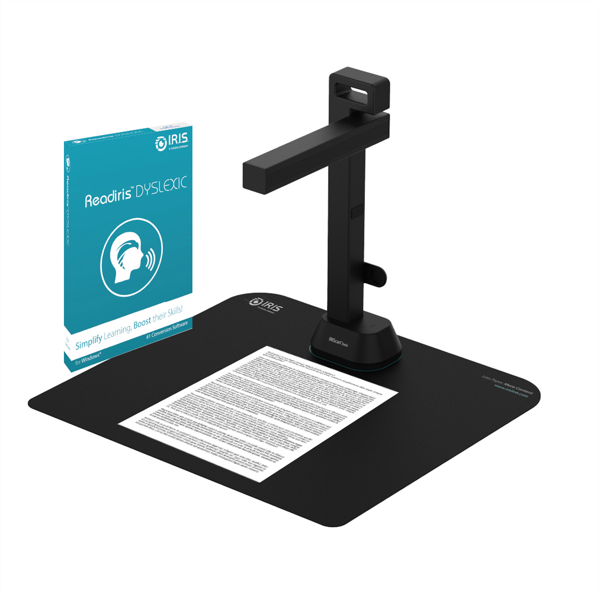 Uno scanner con software e un documento su un tappetino nero. Il software è in una scatola.