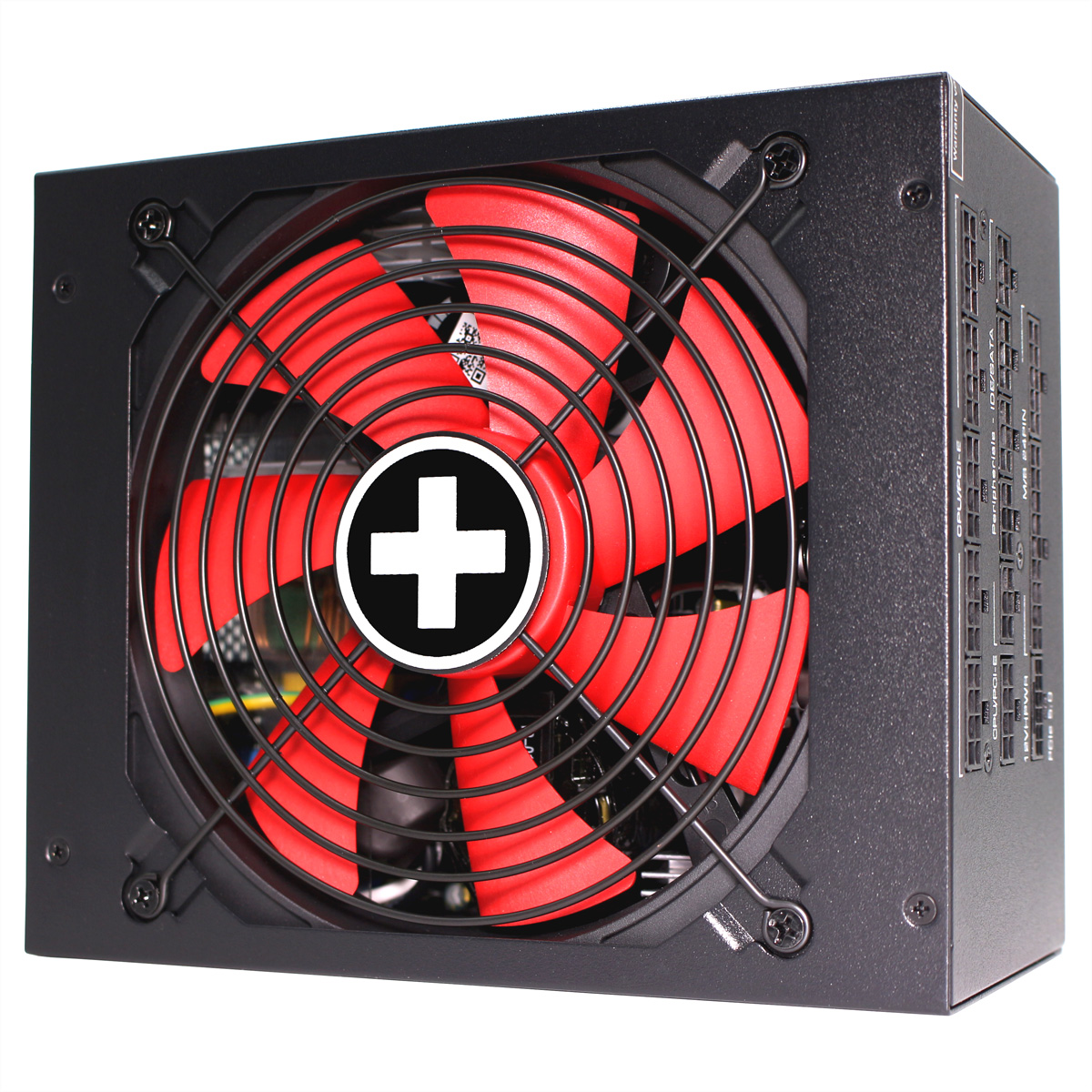 Een zwarte voeding met een rode ventilator en een wit kruislogo.