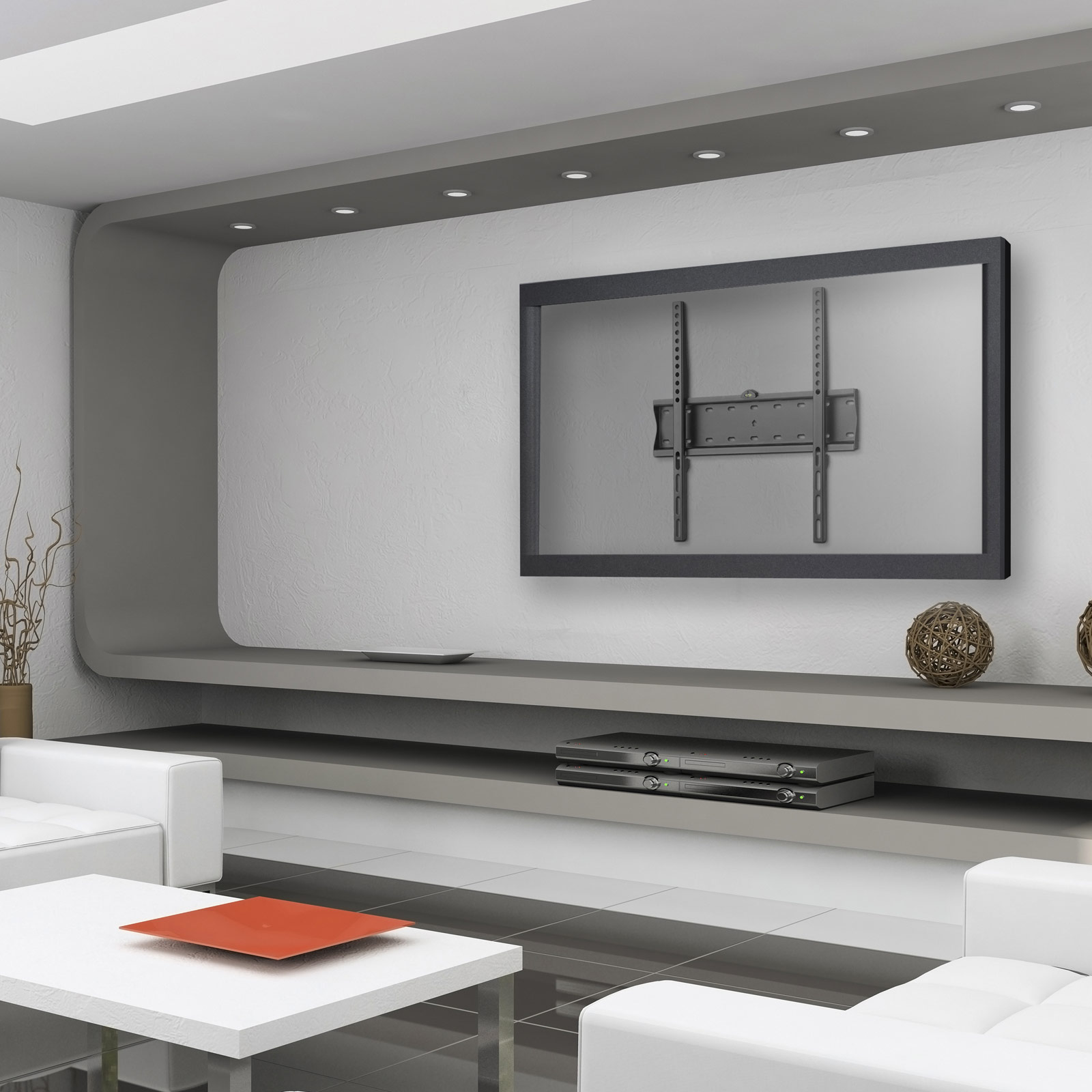 Ein modernes Wohnzimmer mit einem montierten Fernseher und einem weißen Sofa. Minimalistischer Stil.