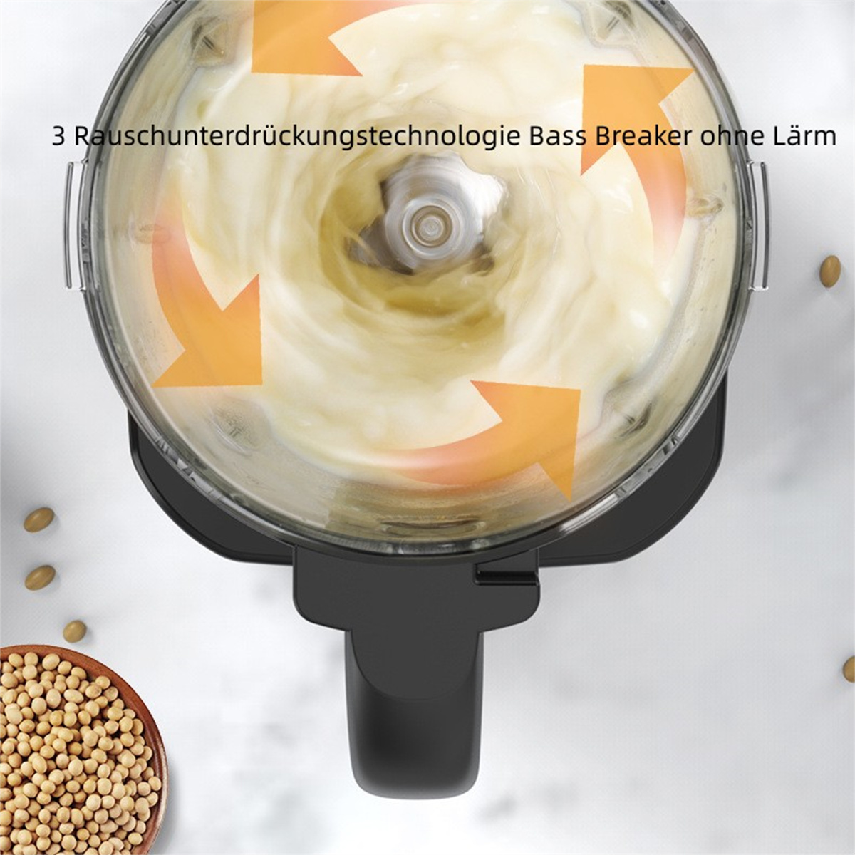 Ein Mixer mischt hellfarbenes Essen mit Pfeilindikatoren. Eine Schüssel mit Sojabohnen befindet sich links.
