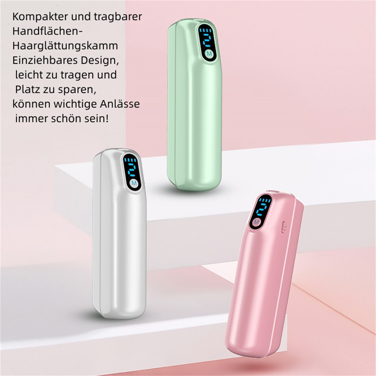 Drei bunte Haarglätter auf einer weißen Oberfläche.
