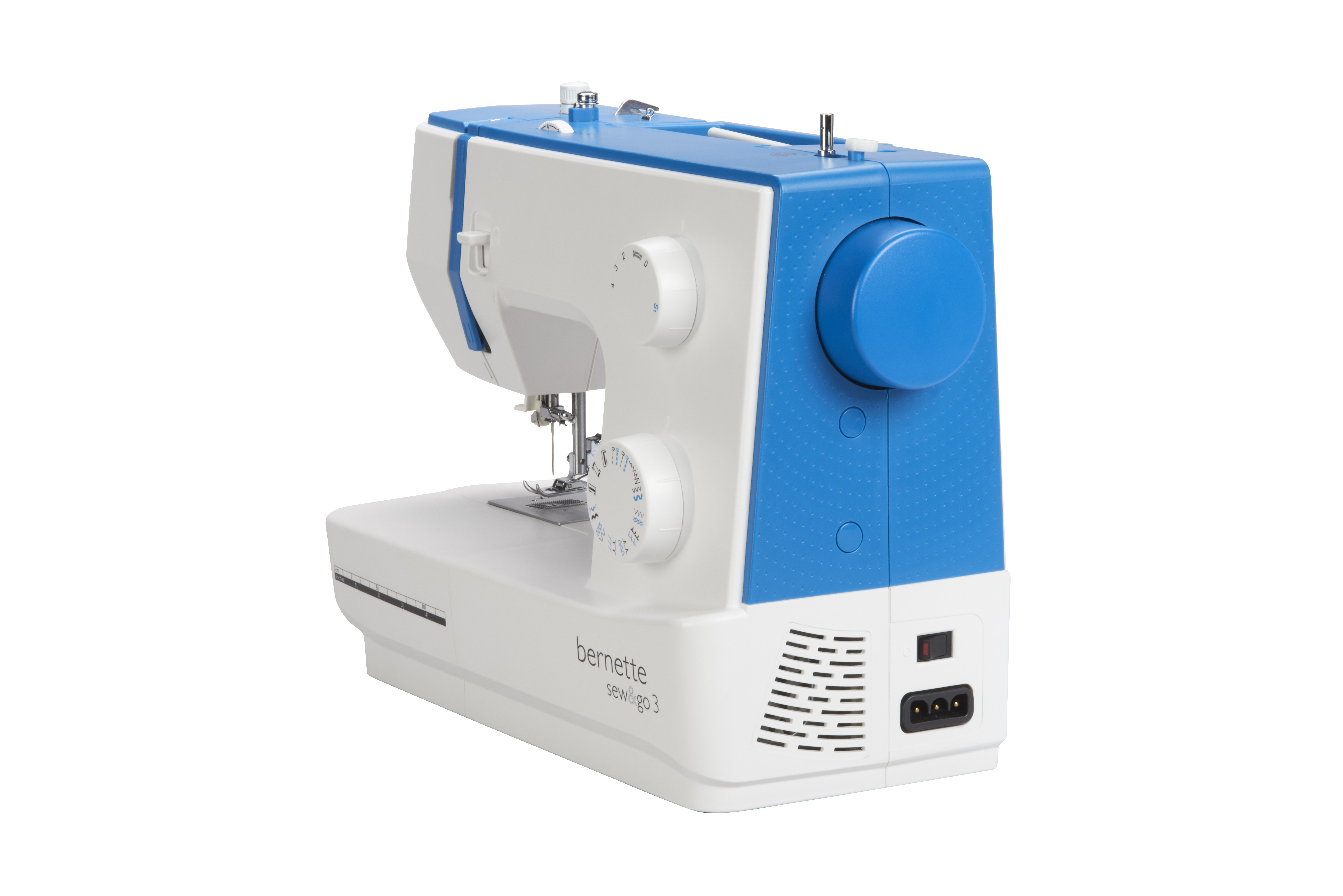 Weiß-blaue Nähmaschine mit Knöpfen und Ein-/Ausschalter.