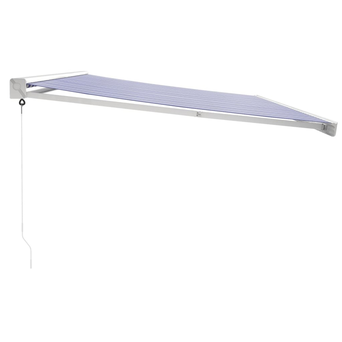 Eine blau-weiß gestreifte Markise, horizontal ausgefahren, an einer weißen Wand montiert.