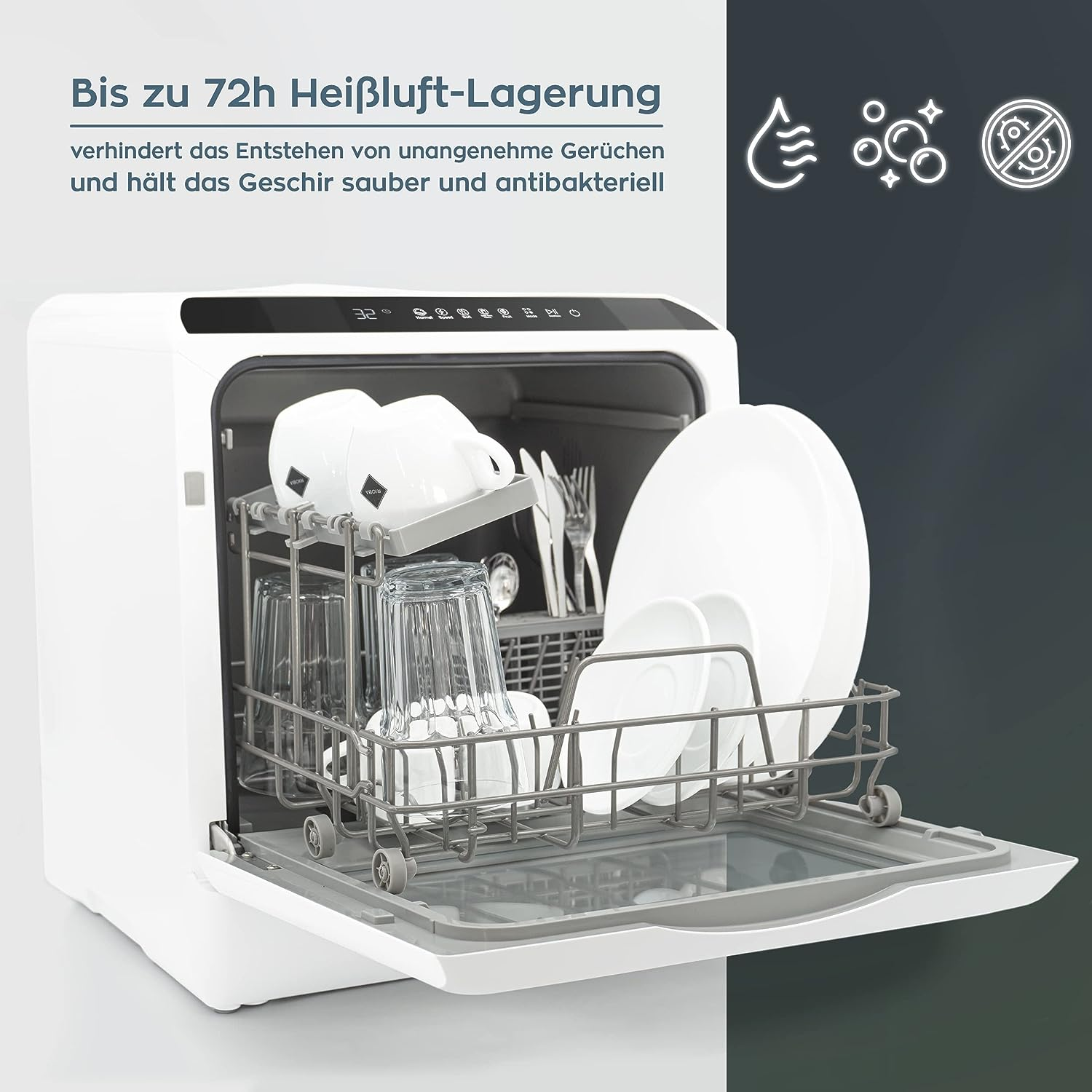 Ein Geschirrspüler, offen, mit Geschirr im Inneren. Text weist auf Geruchsvermeidung und antibakterielle Wirkung hin.