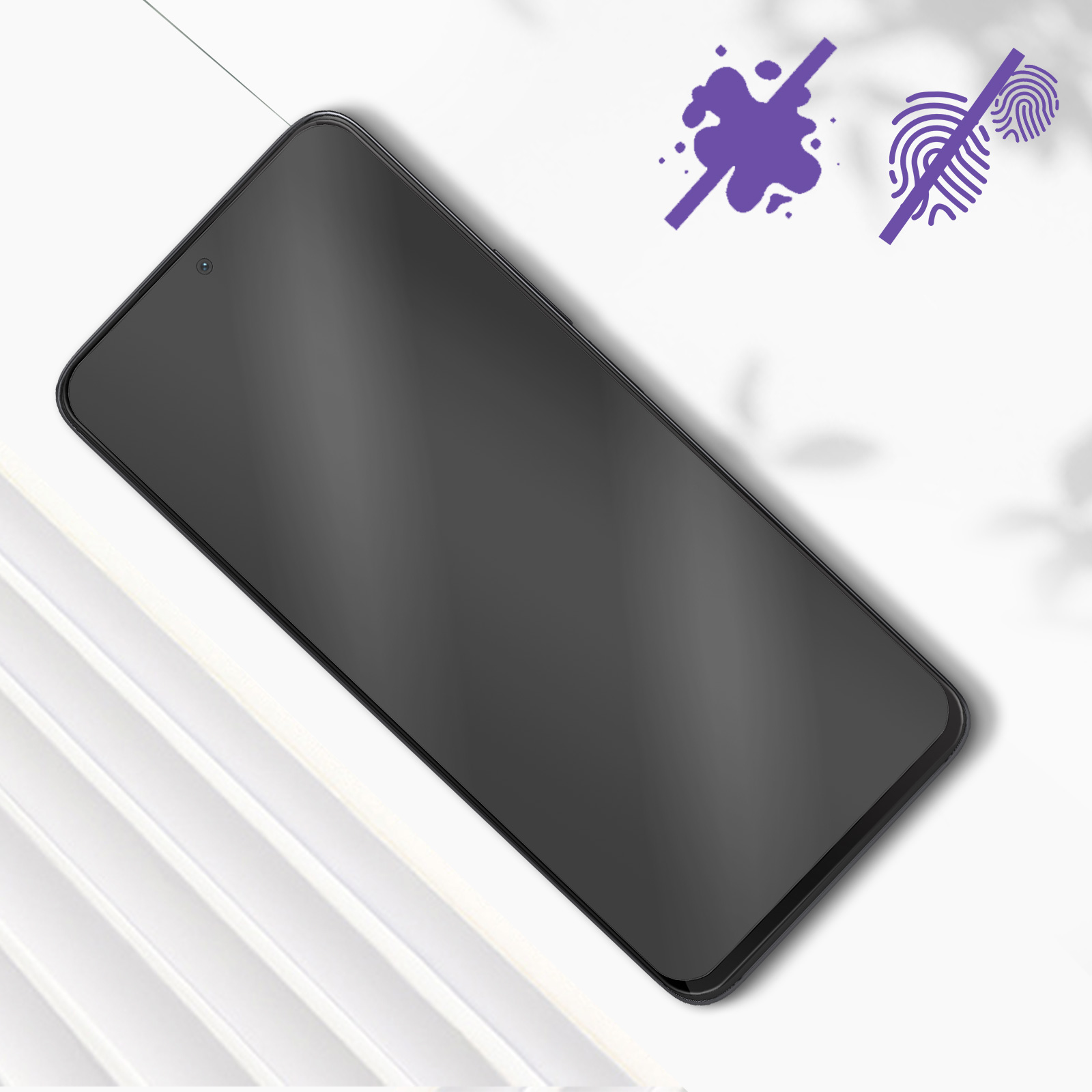 Protezione schermo nera su superficie bianca con schizzi viola e icone di impronte digitali.