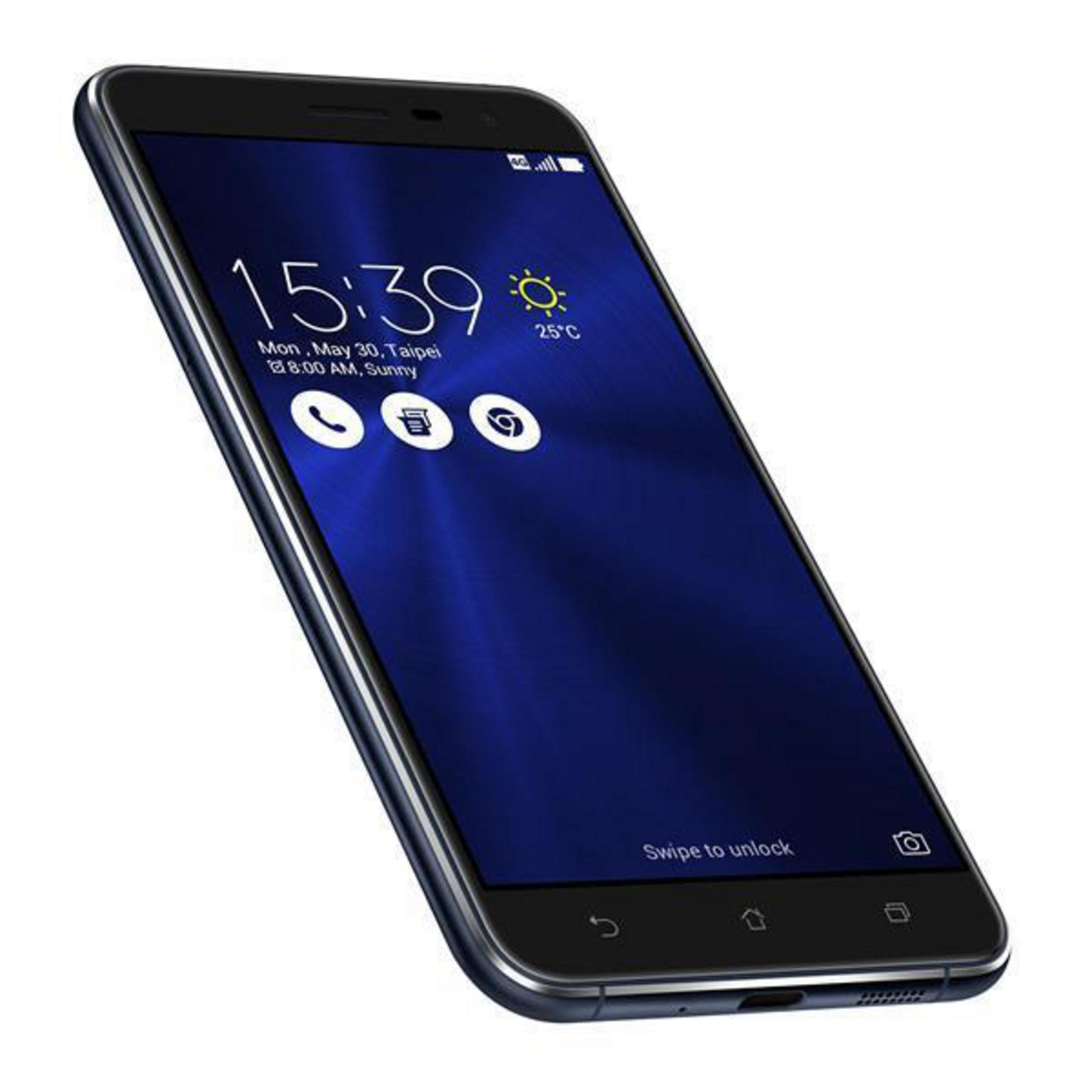 Ein schwarzes Smartphone mit blauem Bildschirm, der Zeit und App-Symbole anzeigt. Es ist angewinkelt.
