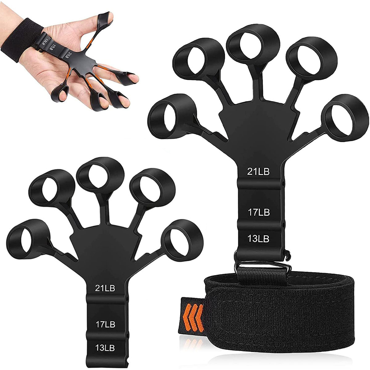 Zwei Handtrainer mit Fingerschlaufen. Einer an einer Hand. Schwarz mit weißem Text: 21LB, 17LB, 13LB.