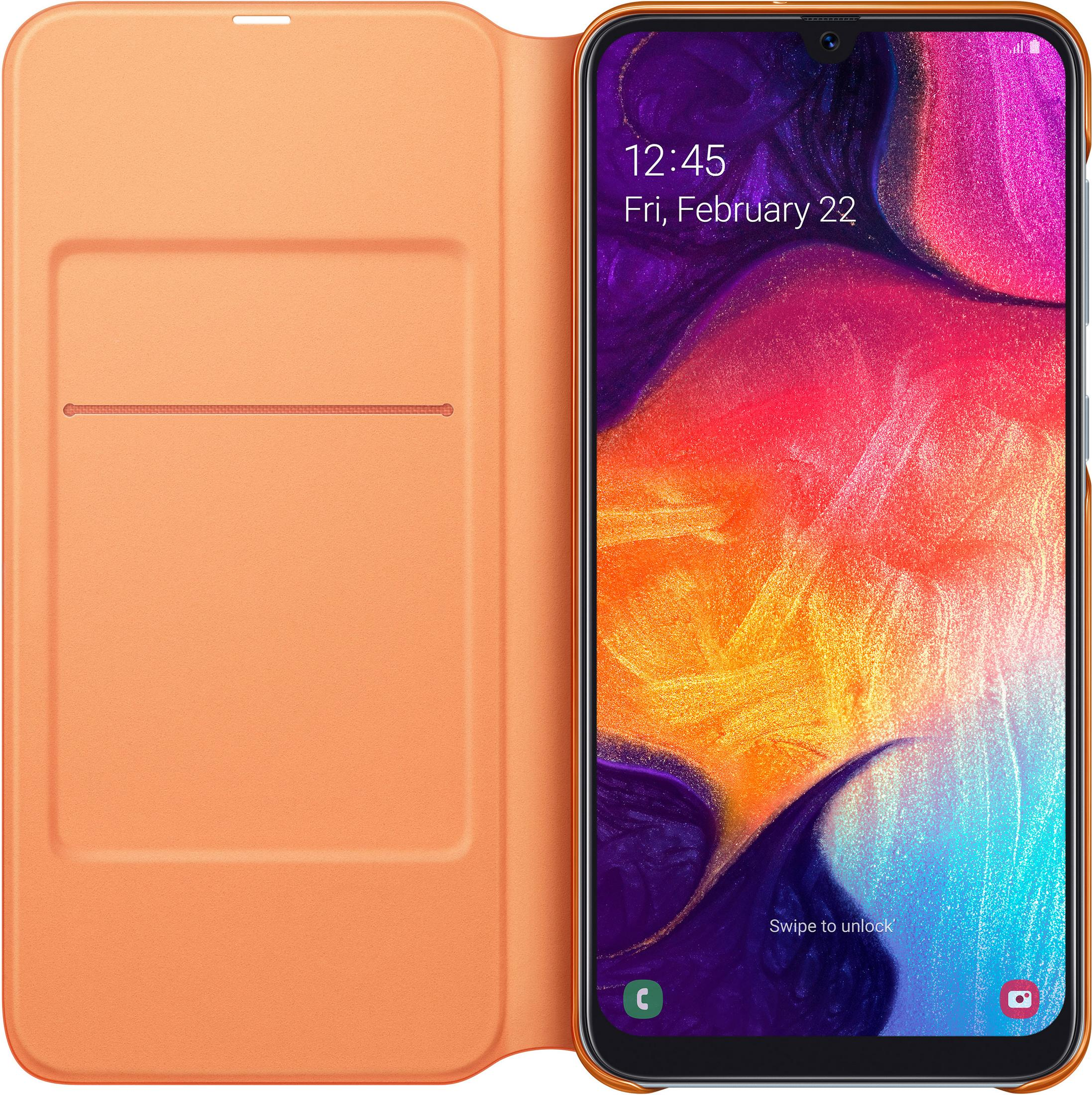 Otwarta pomarańczowa obudowa telefonu ze smartfonem w środku. Telefon wyświetla godzinę i datę oraz kolorowe tło.