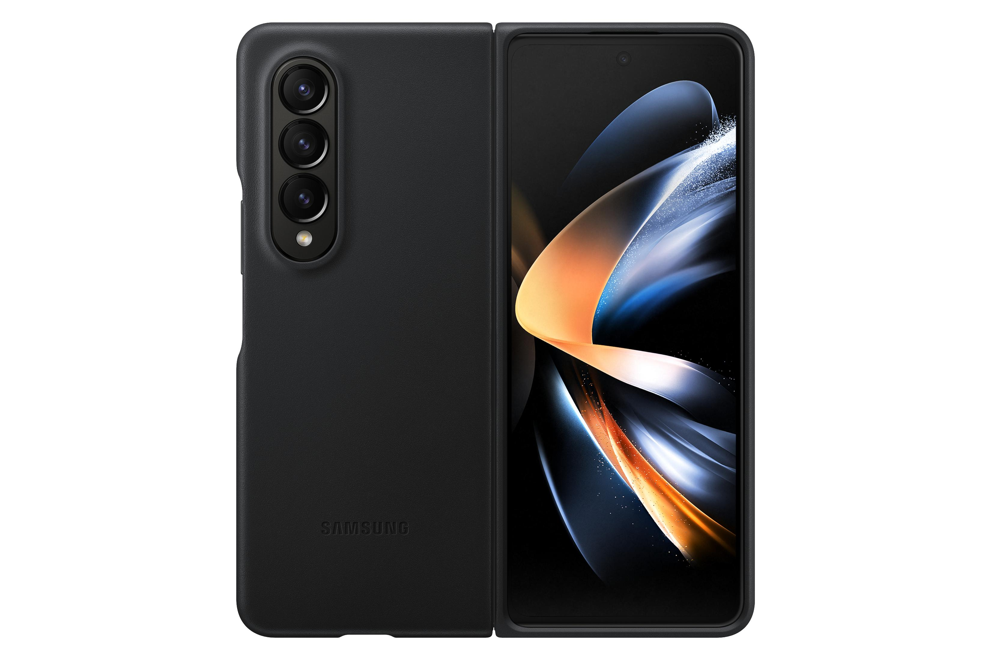 Teléfono plegable negro abierto. La pantalla está encendida.