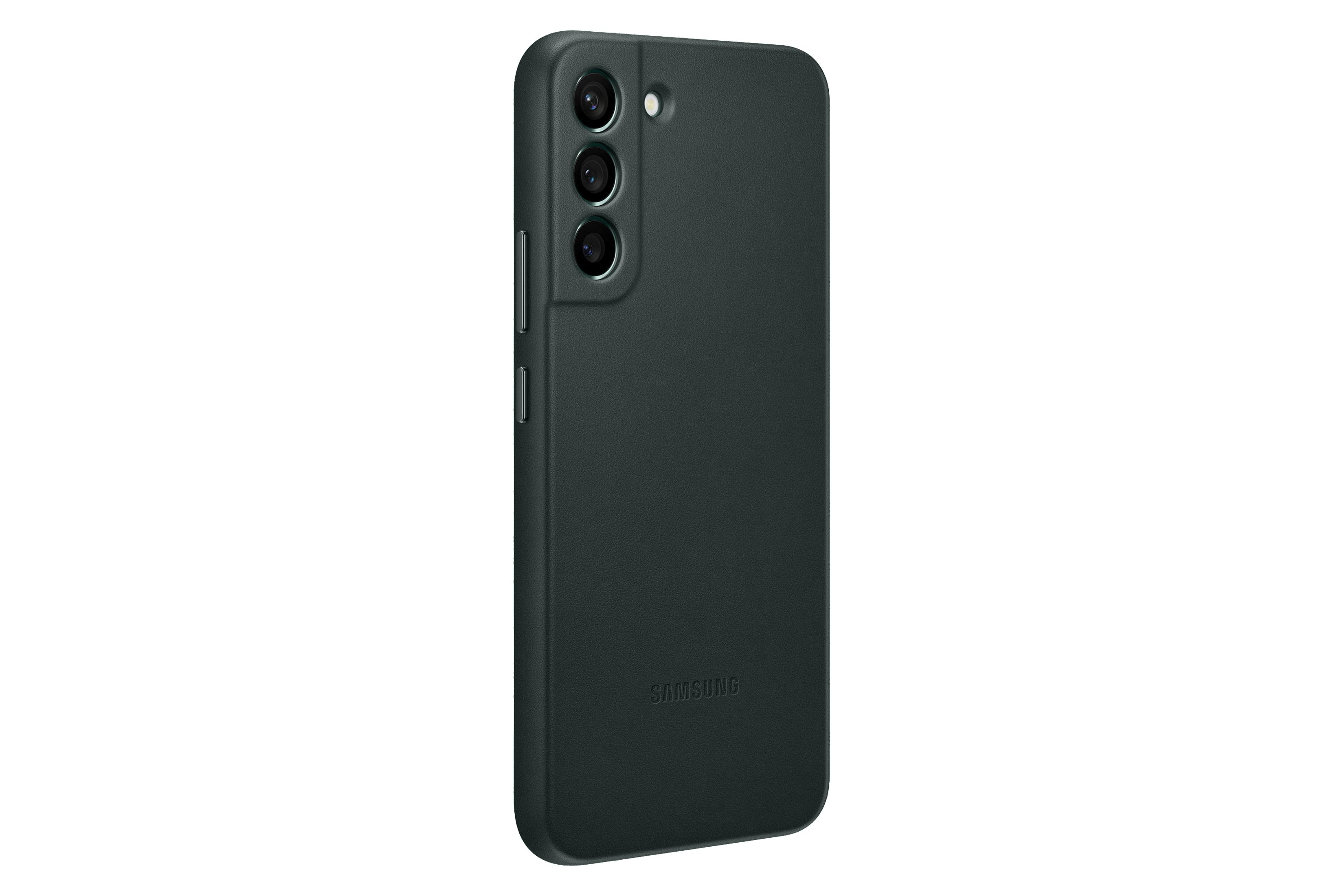 Custodia per telefono Samsung verde scuro con tre fotocamere e logo Samsung. Il telefono è angolato.