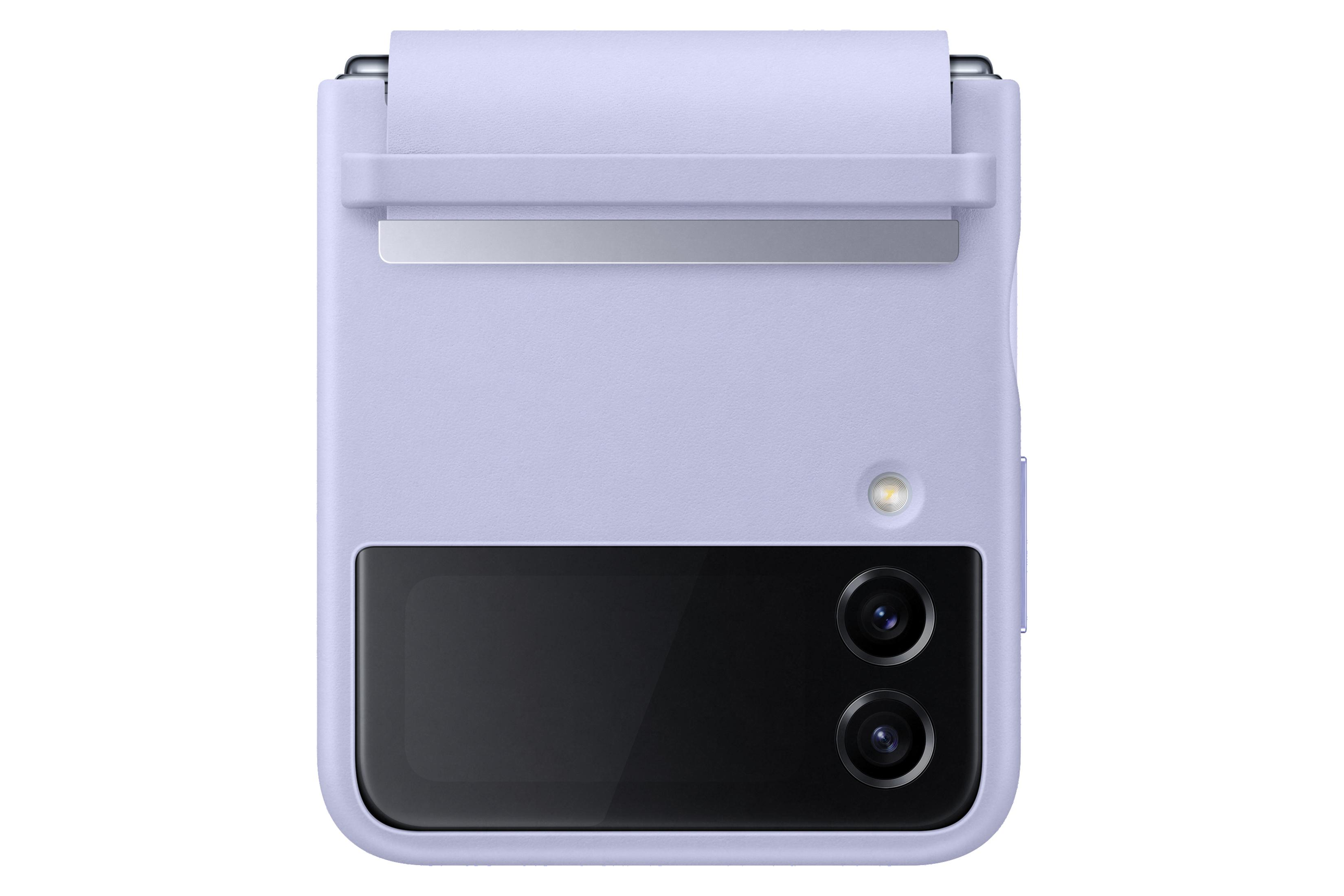 Funda plegable lavanda para teléfono con dos cámaras traseras y bisagra plateada.