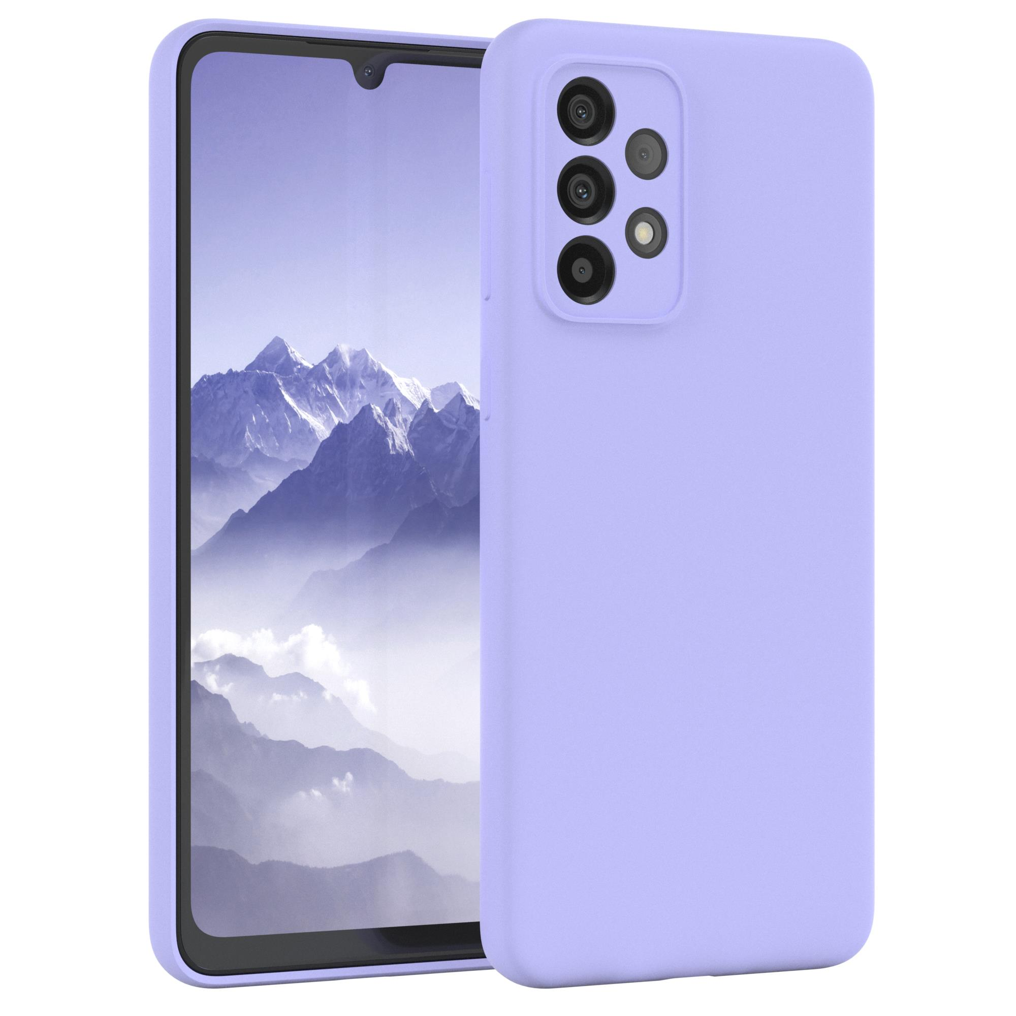 Ein hellviolettes Telefon mit passender Hülle, die die Rückseite zeigt.