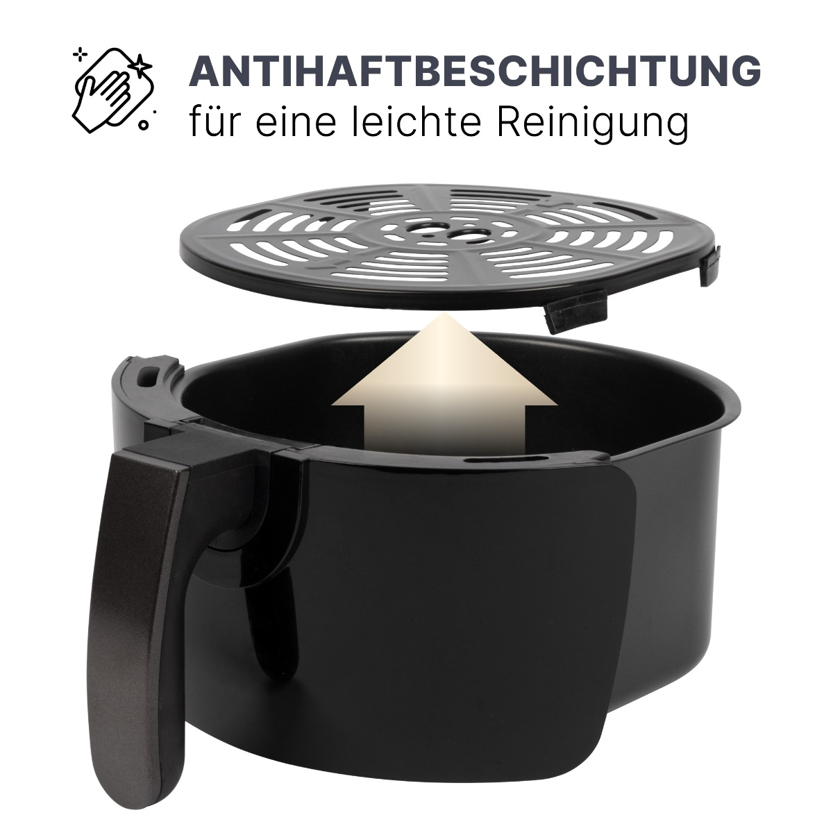 Schwarze Heißluftfritteuse mit Griff und Deckel. Weißer Pfeil zeigt nach oben.