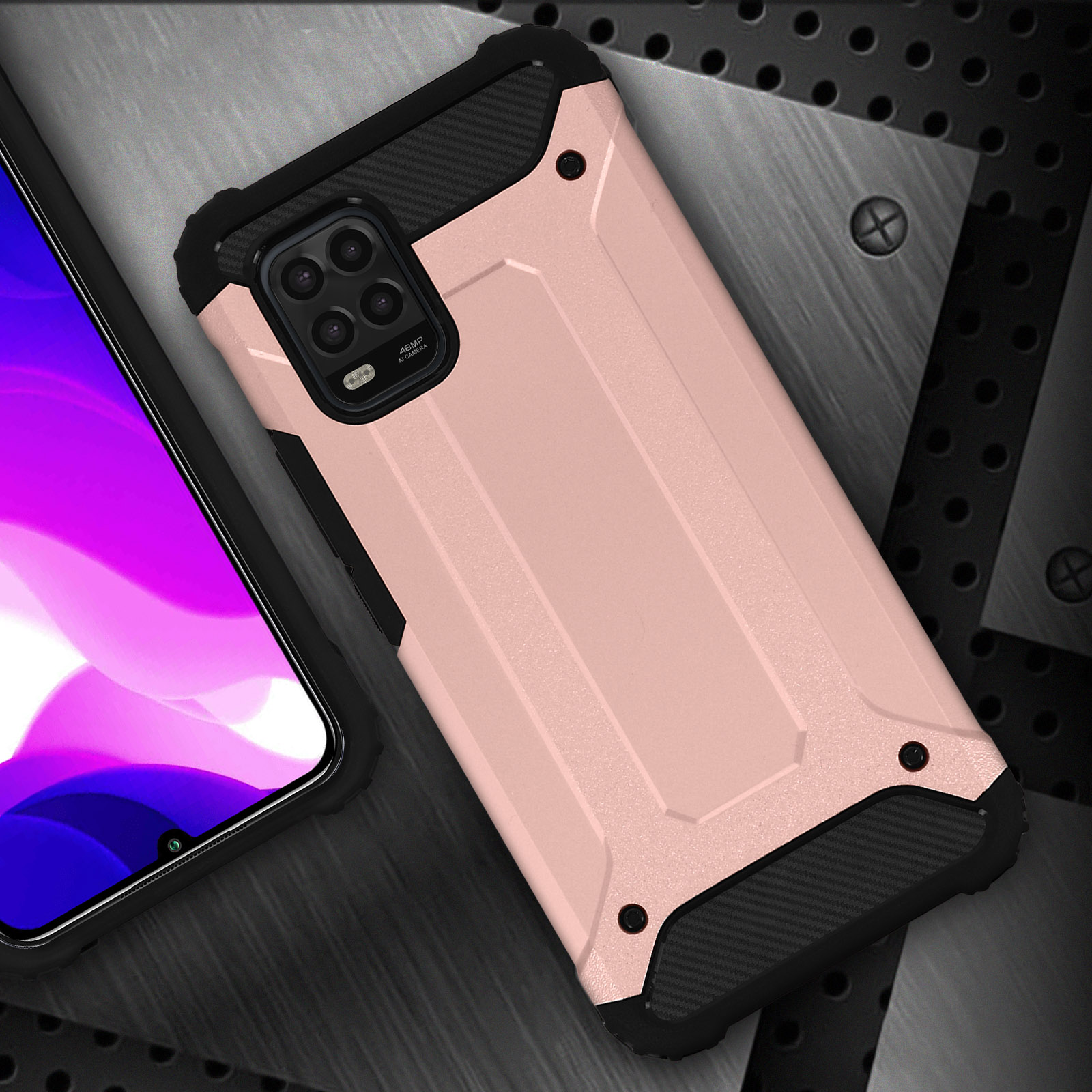 Custodia rosa con dettagli neri su sfondo metallico. Telefono parzialmente visibile.