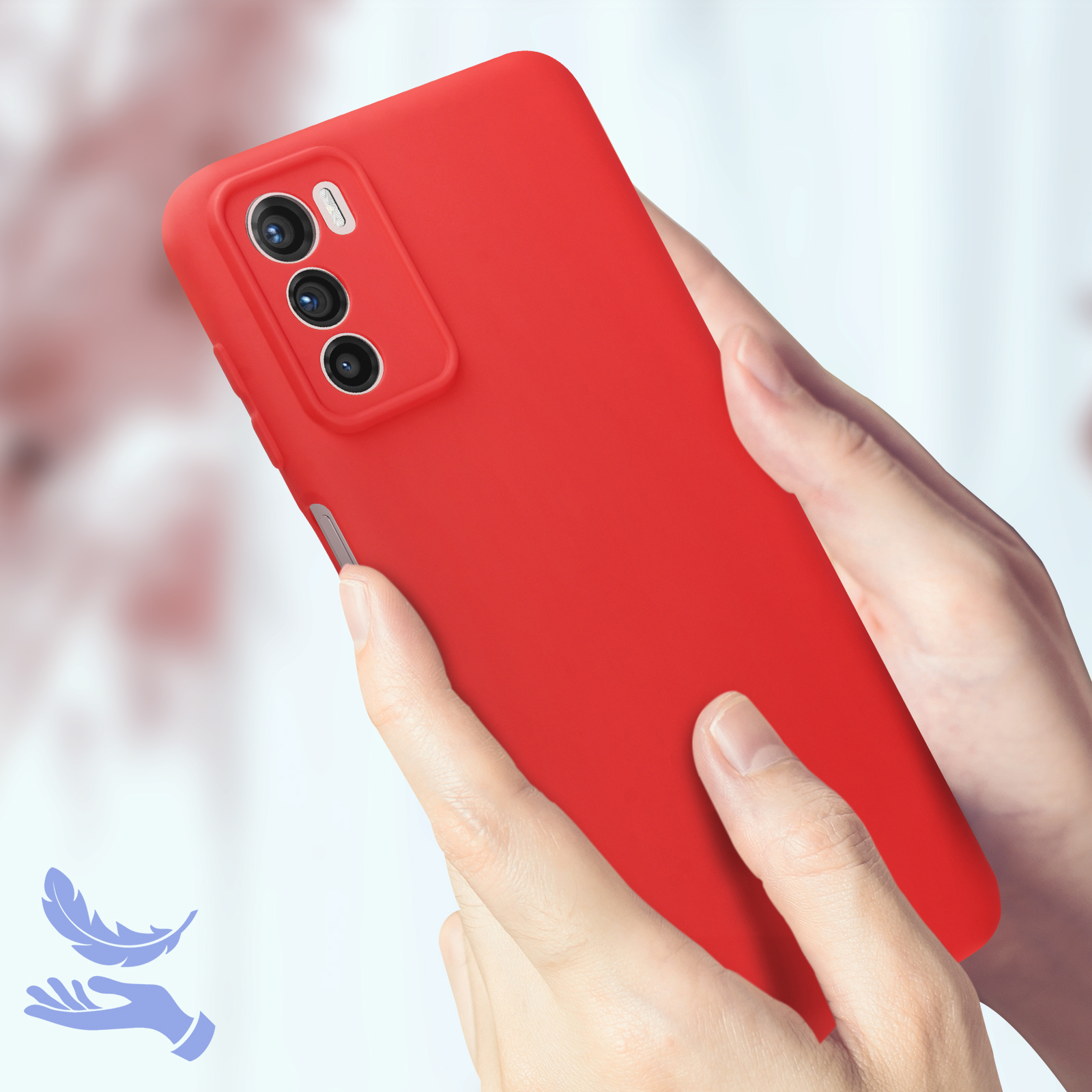 Una custodia per telefono rossa tenuta in mano. La custodia ha un ritaglio per la fotocamera.