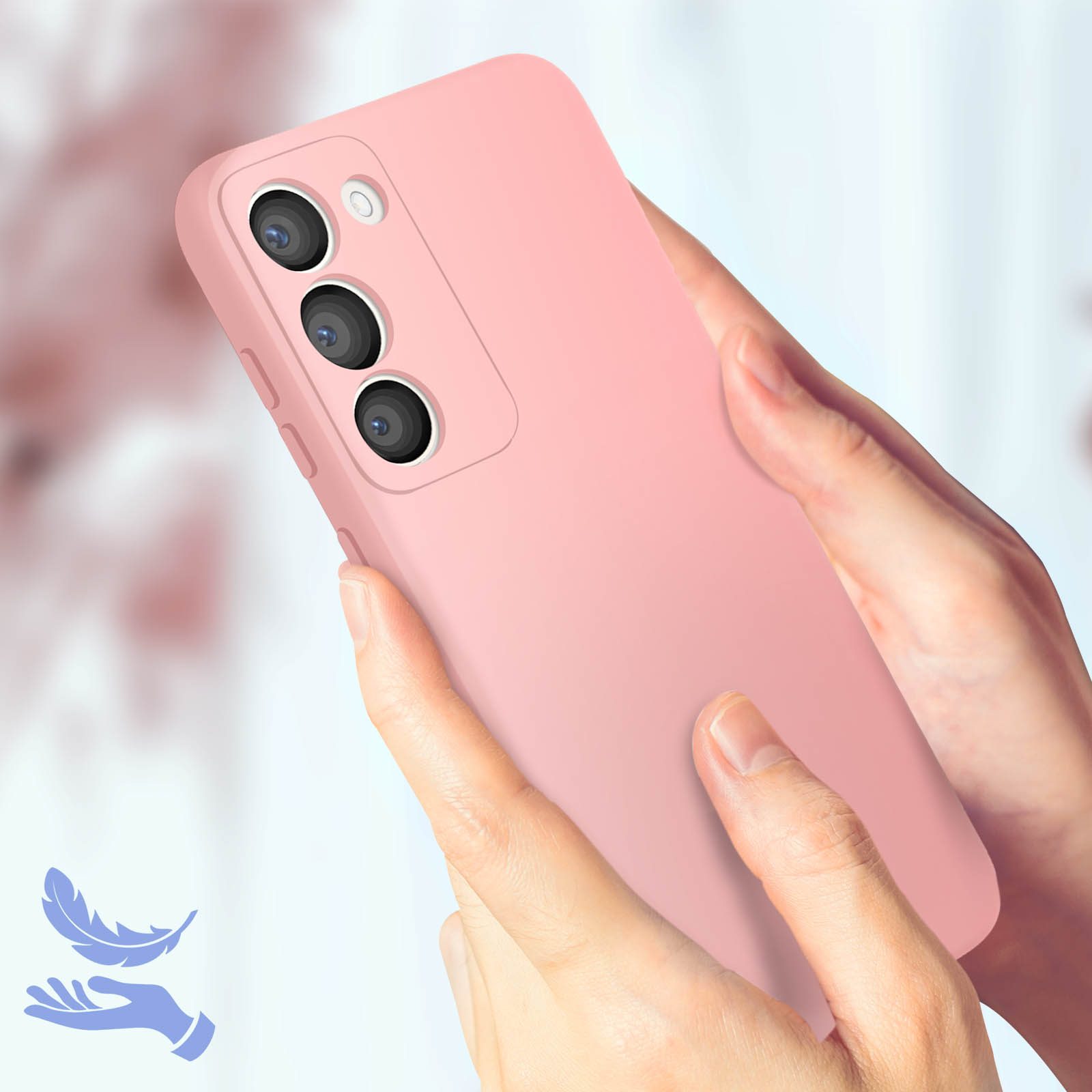 Una custodia rosa con tre obiettivi della fotocamera. Un'icona di piuma in basso a sinistra.