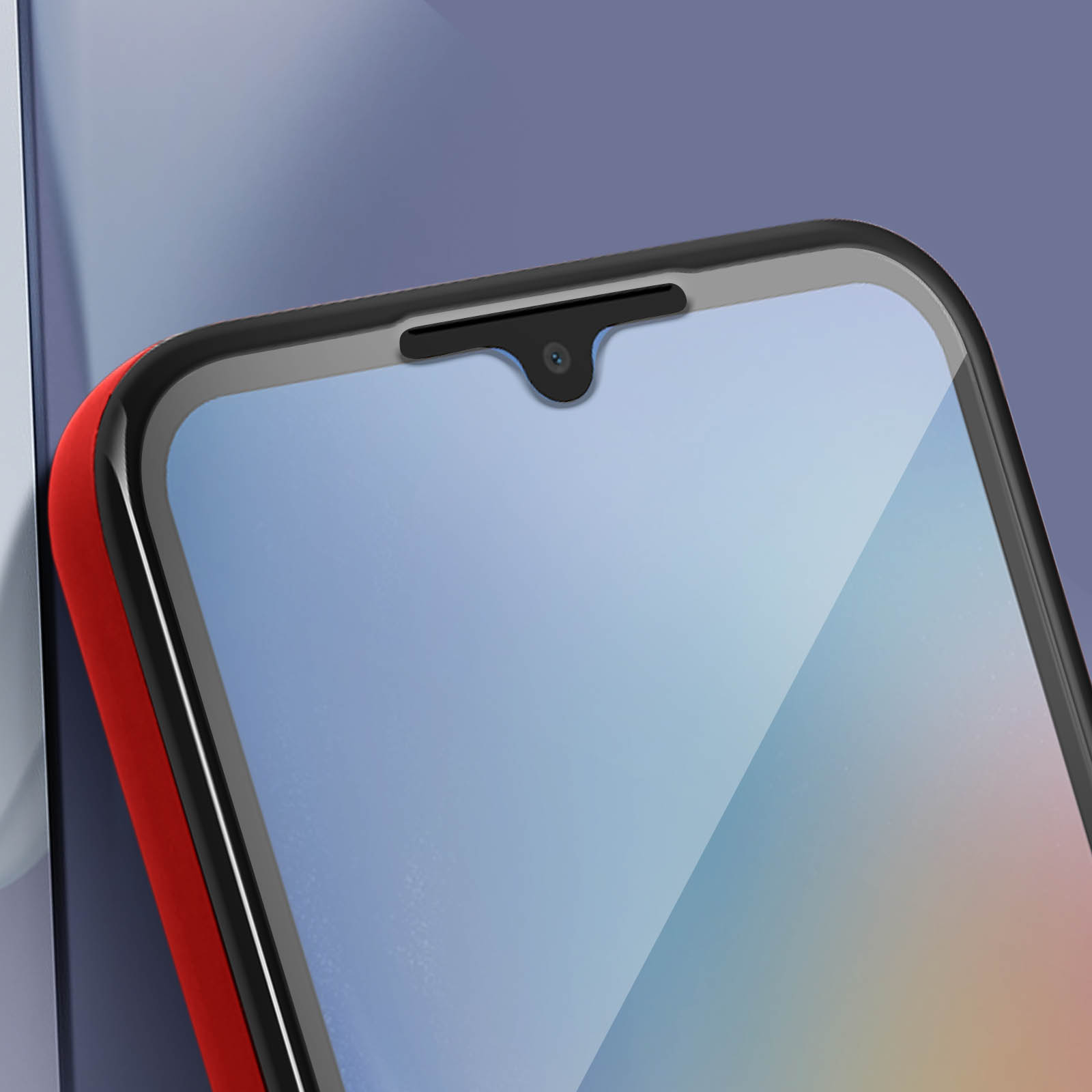 Primo piano dello schermo di uno smartphone con cornice rossa. Lo schermo riflette la luce.