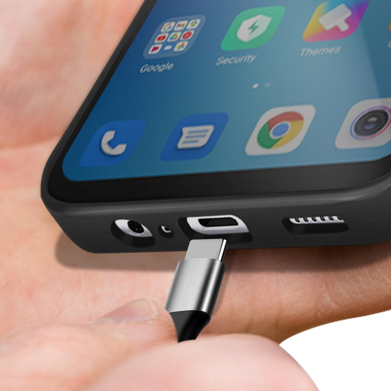 Uno smartphone nero viene caricato con un cavo USB-C argentato.