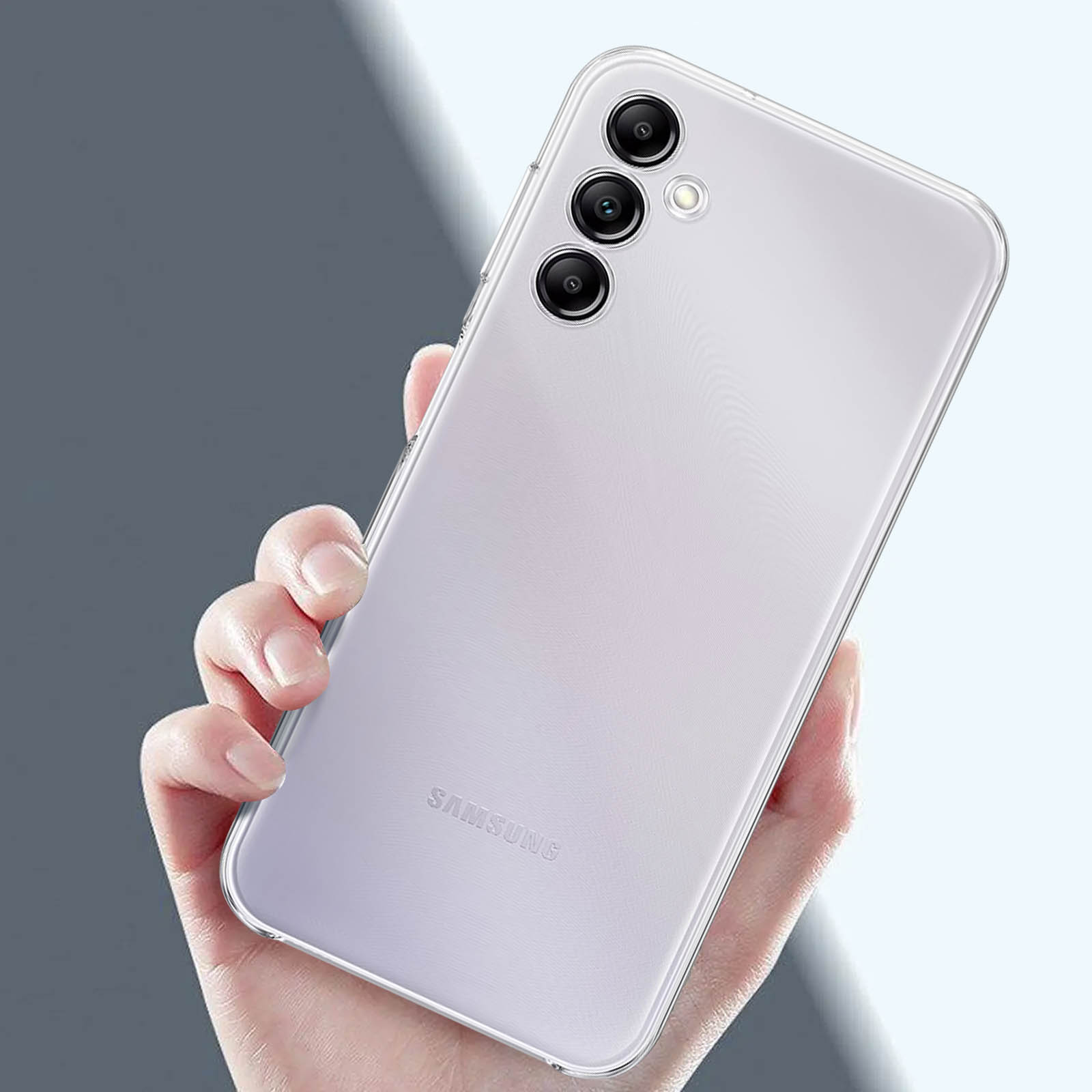 Funda transparente, sostenida en una mano. La parte trasera del teléfono es visible.