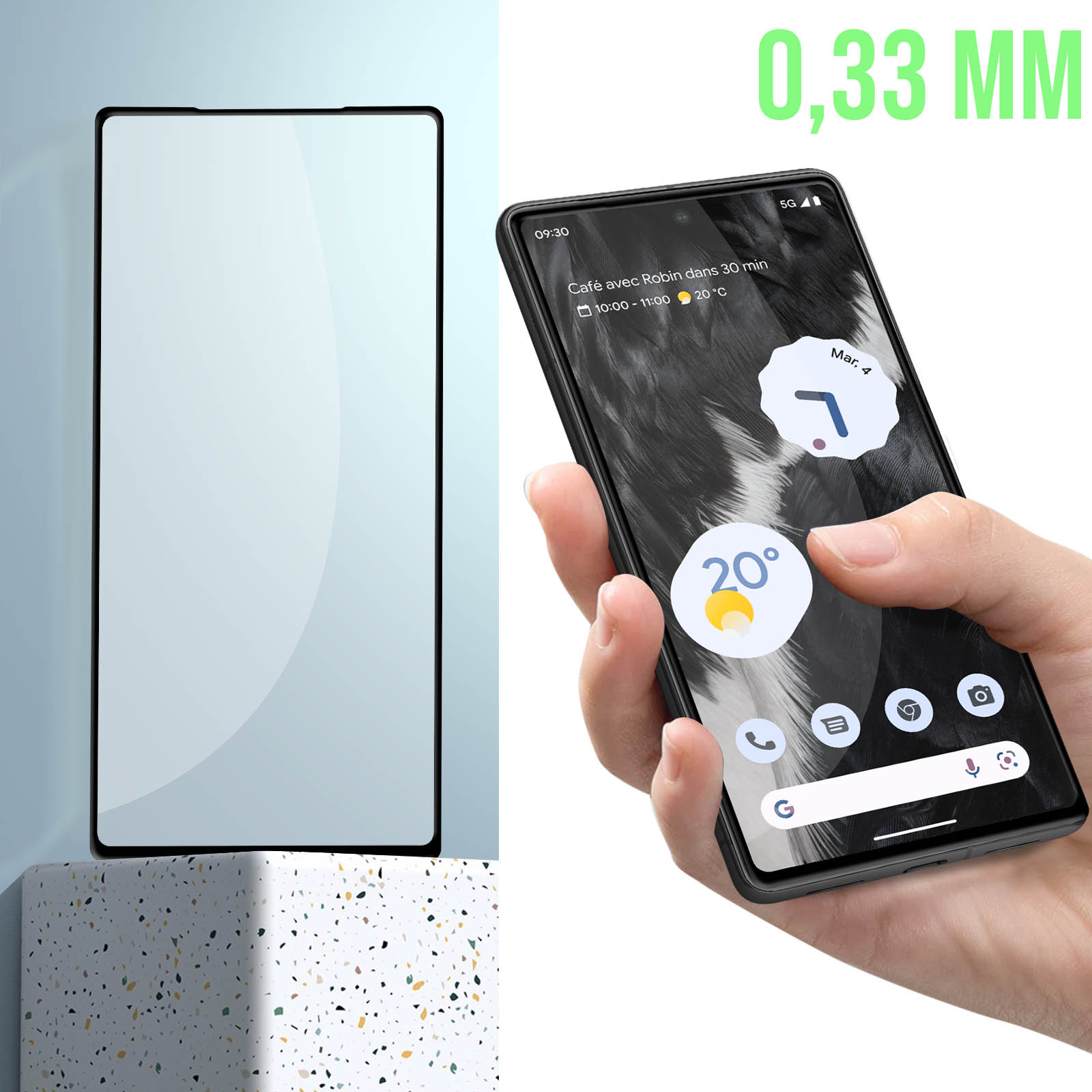 Téléphone dans un étui noir, montrant l'interface. Le texte '0,33 MM' est au-dessus.