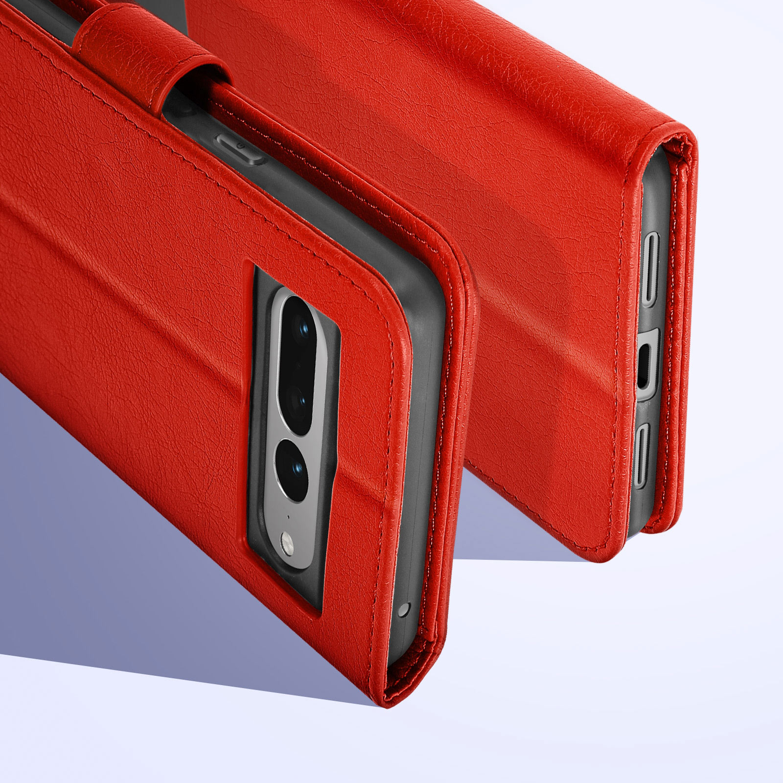 Rote Leder-Handyhülle offen, zeigt das Telefon. Hintergrund ist ein blau-weißer Farbverlauf.