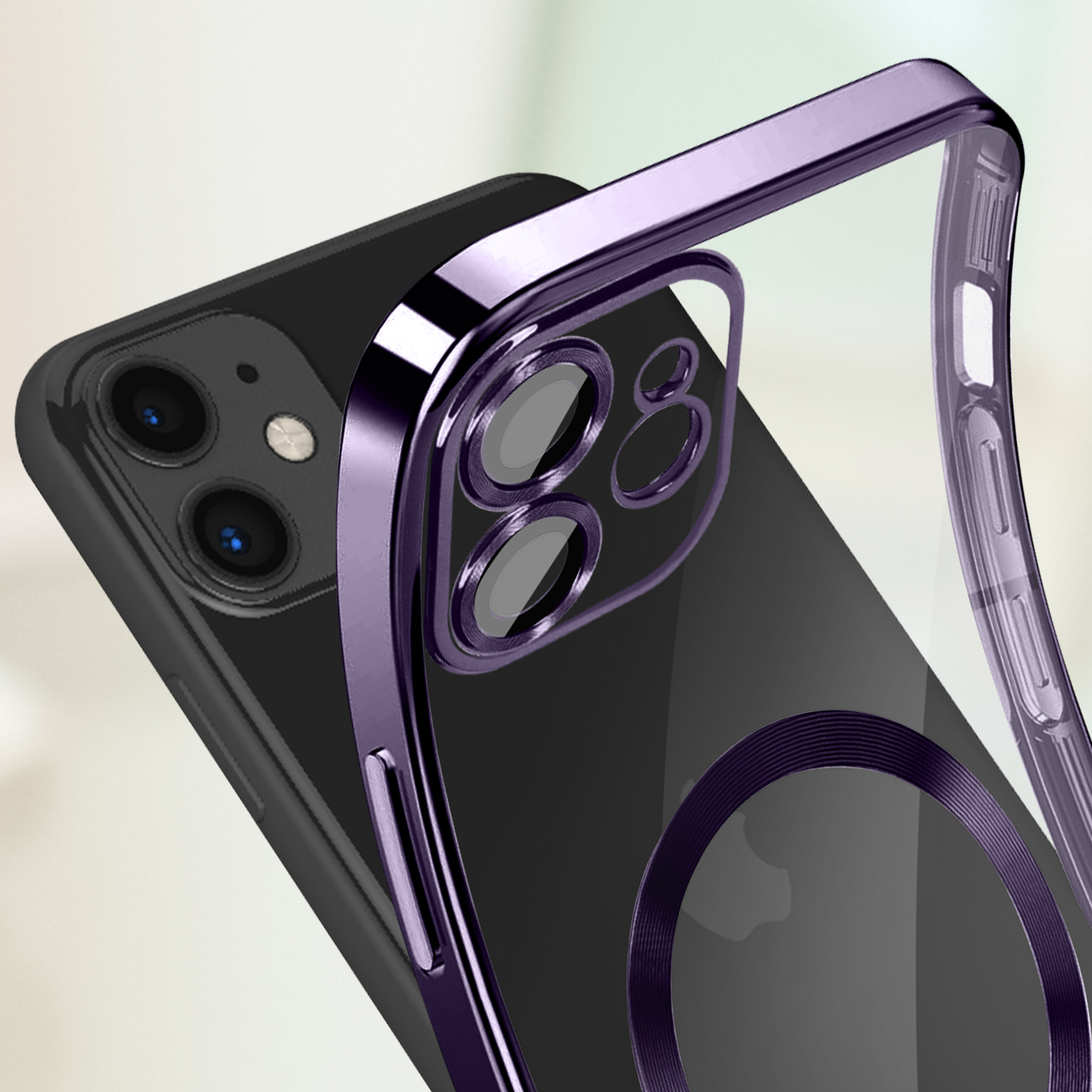 Primo piano di una custodia trasparente con una cornice viola su un telefono nero. La fotocamera è visibile.