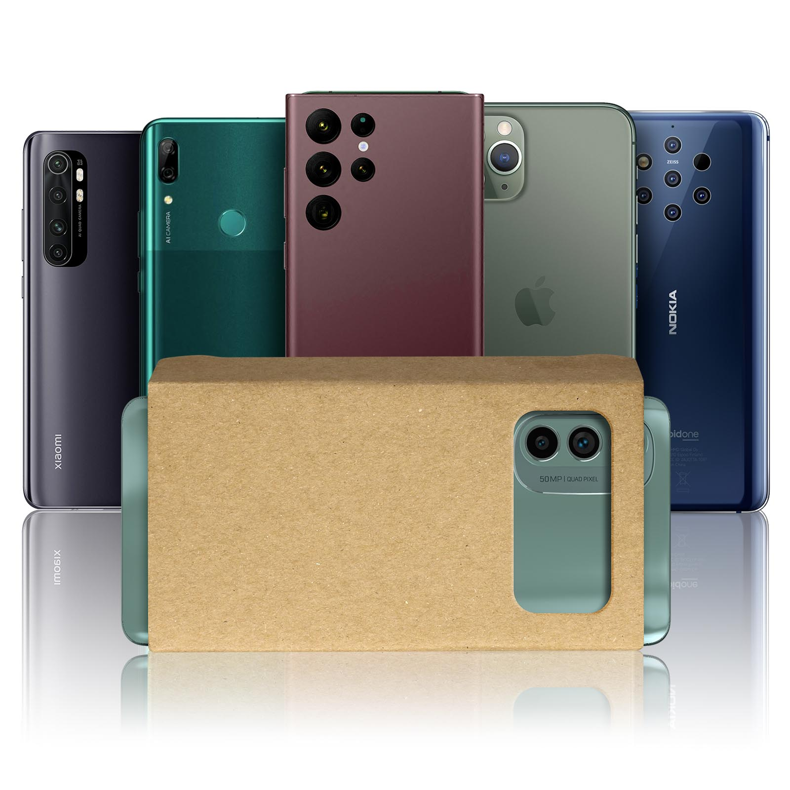 Più smartphone su una superficie bianca. Un telefono è in una confezione di cartone marrone.