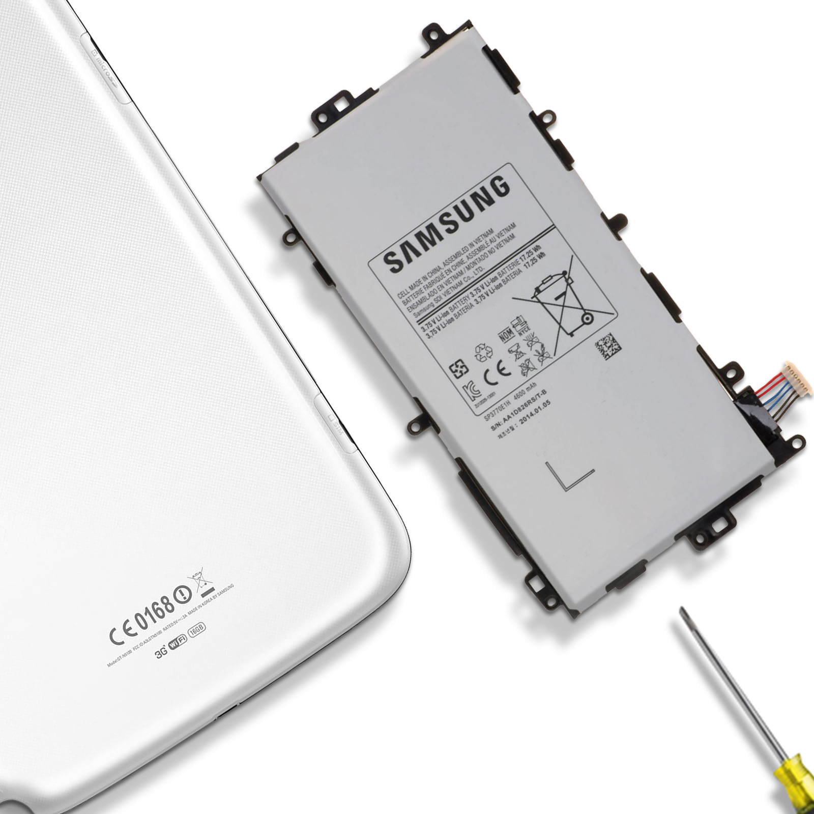 Una tableta Samsung blanca está junto a una batería con texto y un destornillador. La tableta está sobre una mesa.