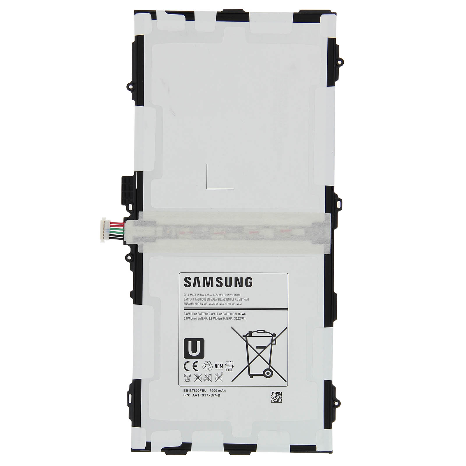 Ein weißer Samsung Tablet-Akku mit schwarzen Rändern, Samsung-Logo und verschiedenen Etiketten.