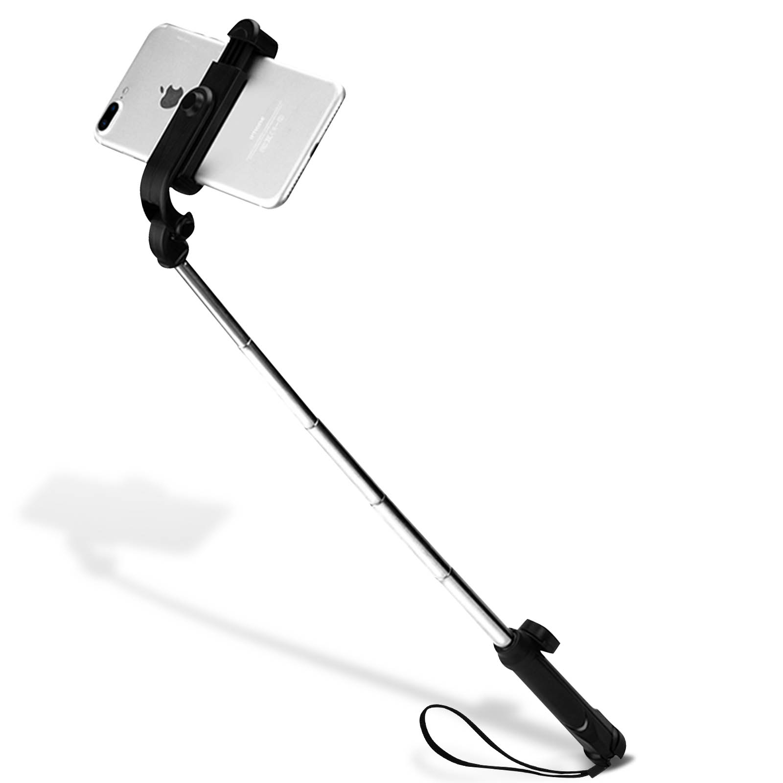 Selfie-Stick mit befestigtem Telefon, ausgefahren. Schwarz und Silber, weißer Hintergrund.