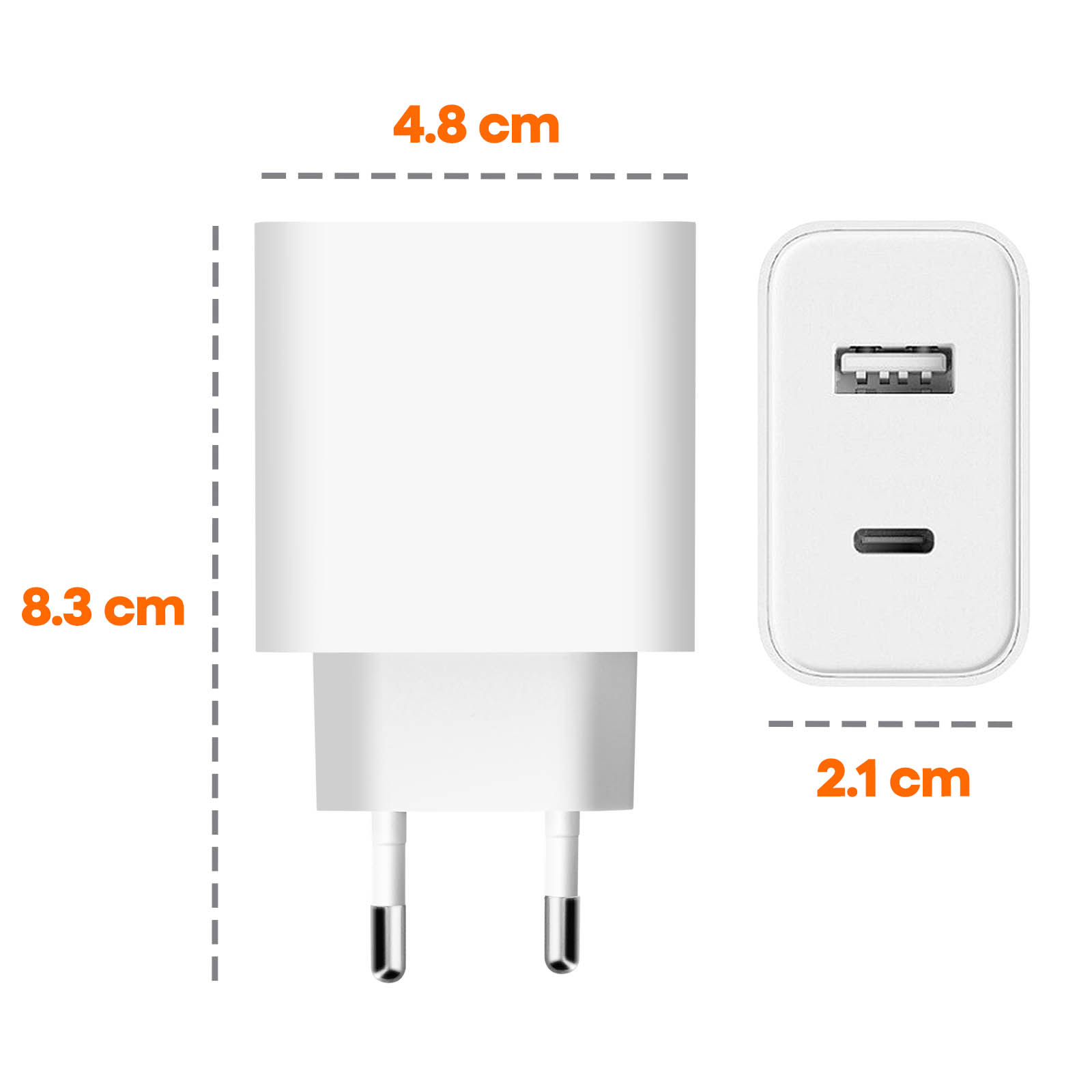 Chargeur blanc avec dimensions : 4,8 cm x 8,3 cm. Ports USB et USB-C visibles.