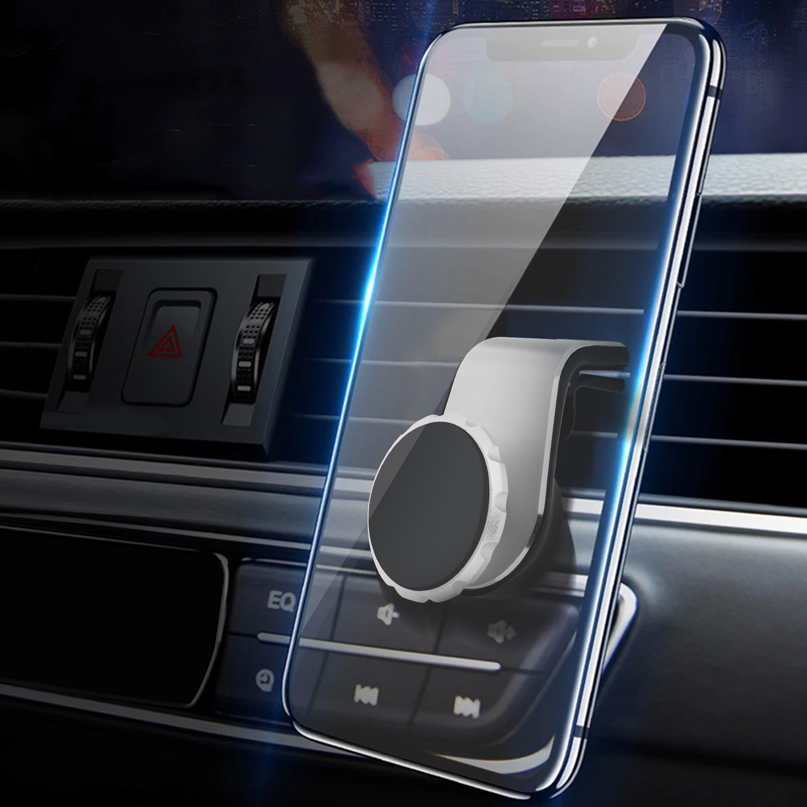 Telefon auf dem Armaturenbrett eines Autos montiert. Das Telefon ist in einer durchsichtigen Hülle, und der Halter ist weiß.