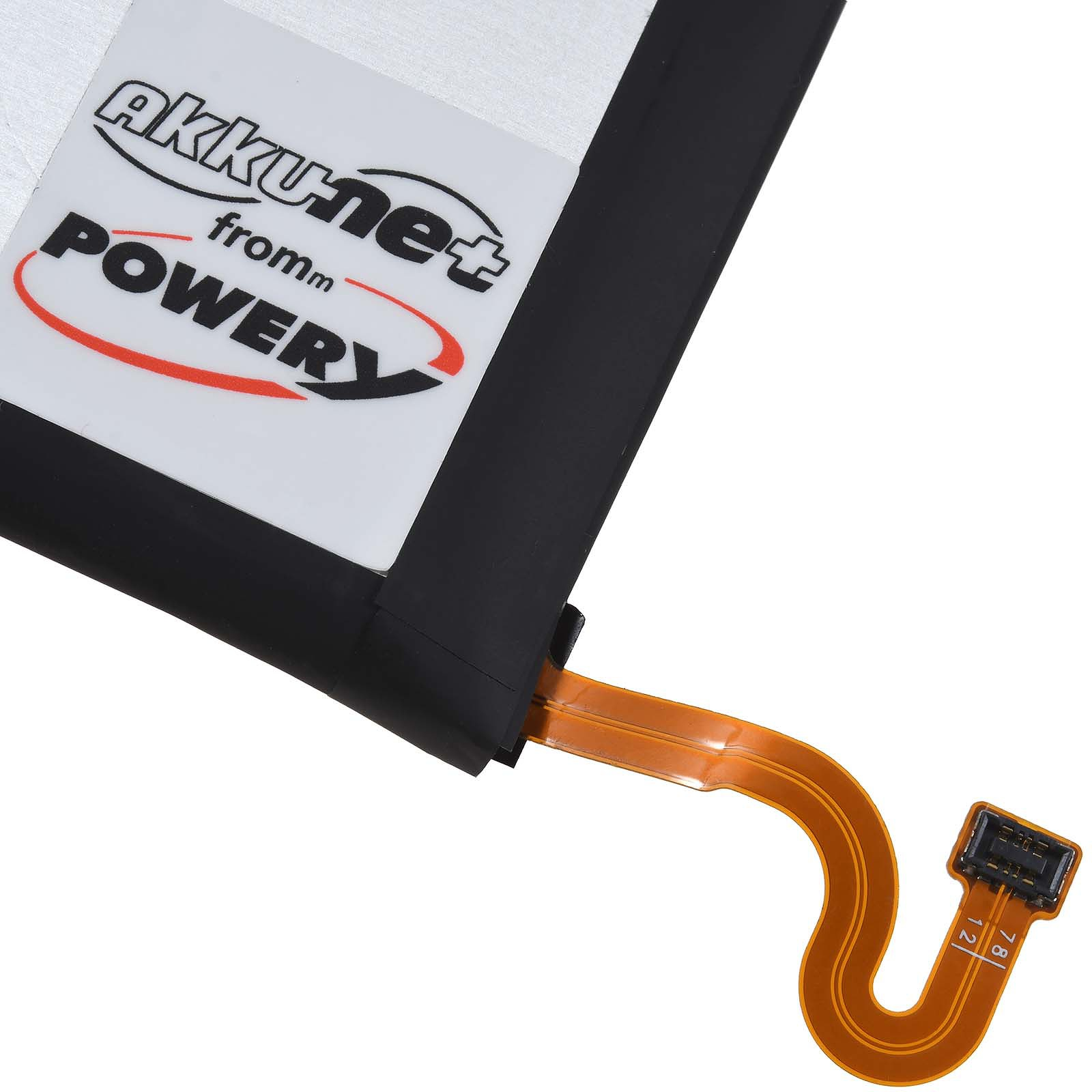 Batería con etiqueta 'akkunet from POWERY' y conector naranja.