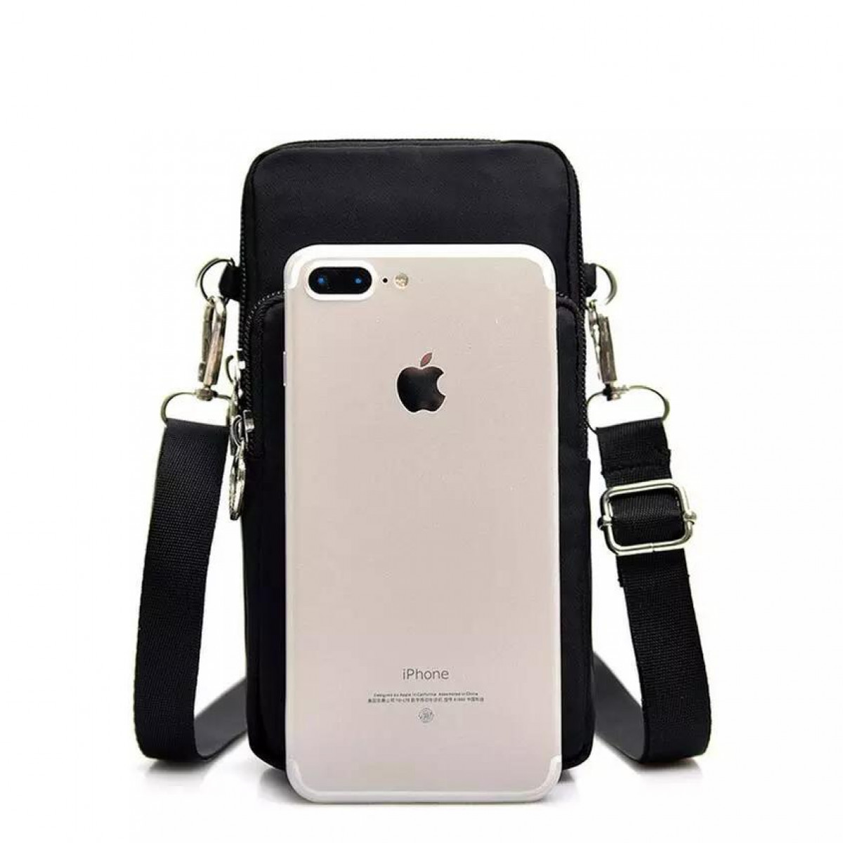 Schwarze Umhängetasche mit einem iPhone davor.